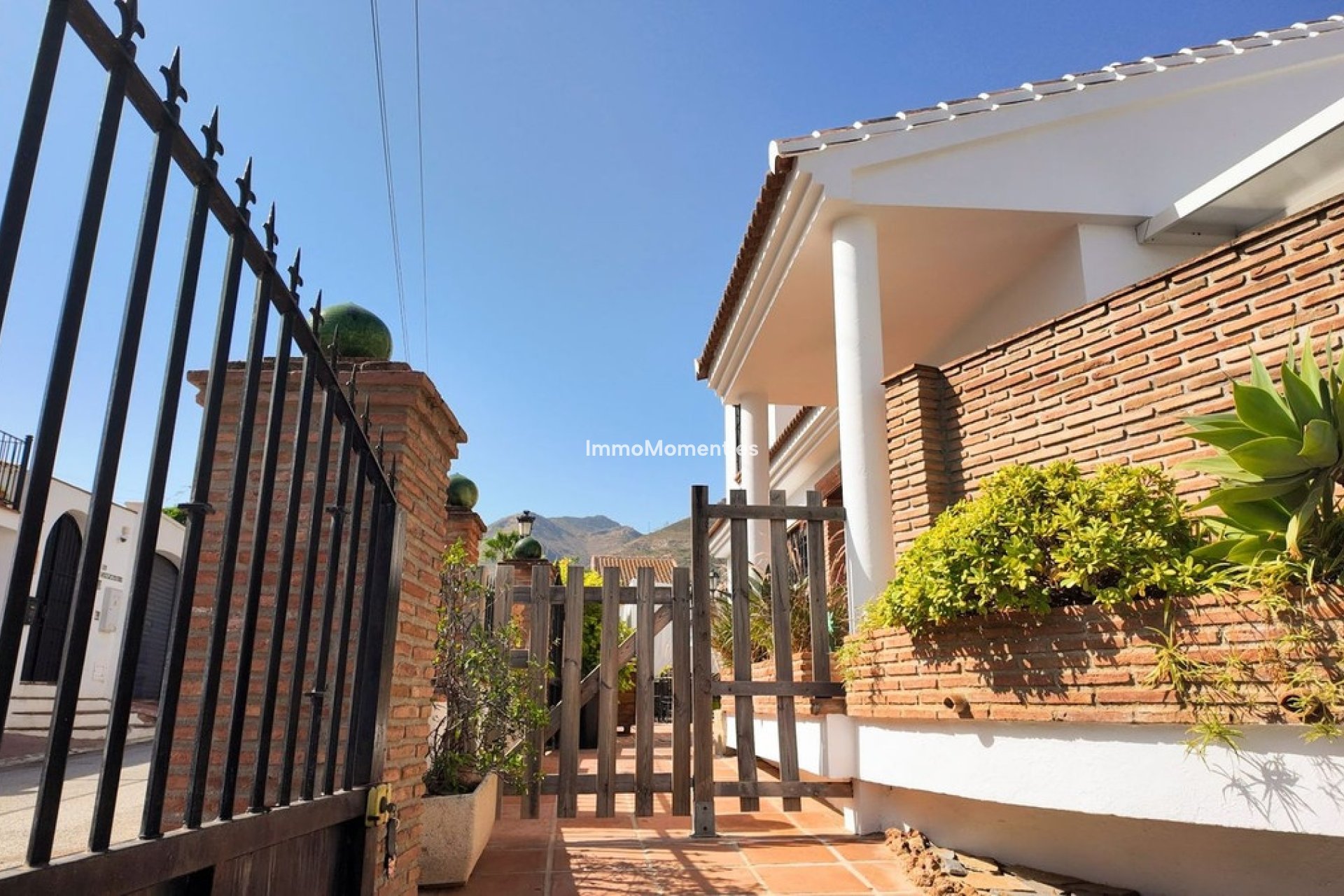 Bestaande woning - Vrijstaande villa - Binnenland  - Alhaurín el Grande Centro