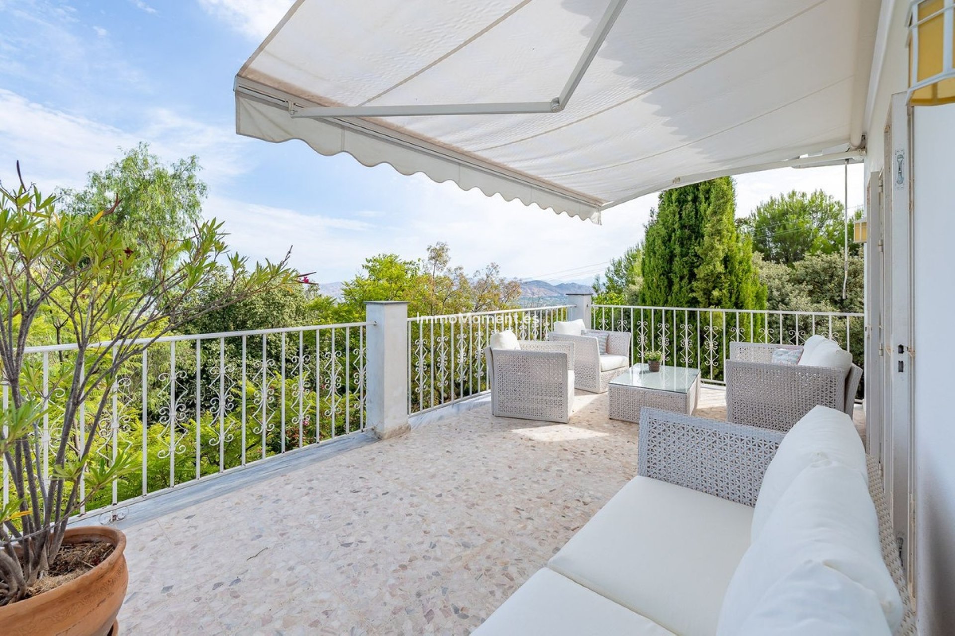 Bestaande woning - Vrijstaande villa - Binnenland  - Alhaurín el Grande Centro