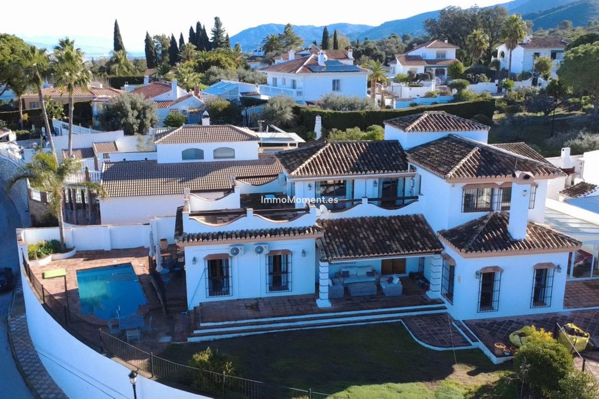 Bestaande woning - Vrijstaande villa - Binnenland  - Alhaurín el Grande Centro
