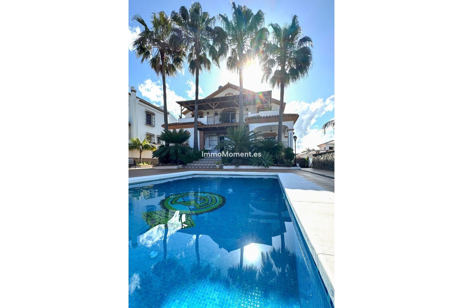 Bestaande woning - Vrijstaande villa - Binnenland  - Alhaurín el Grande Centro