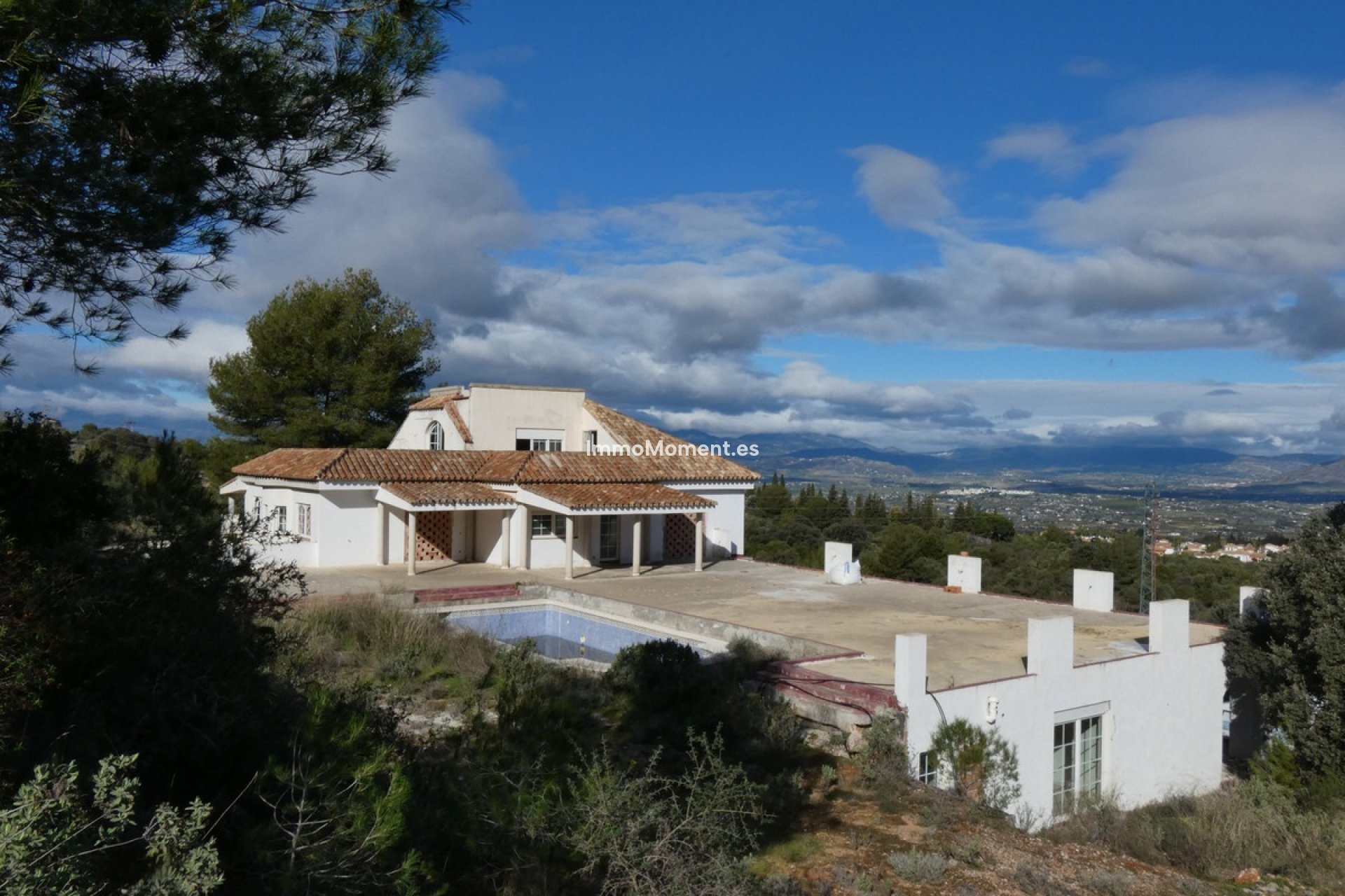 Bestaande woning - Vrijstaande villa - Binnenland  - Alhaurín el Grande Centro