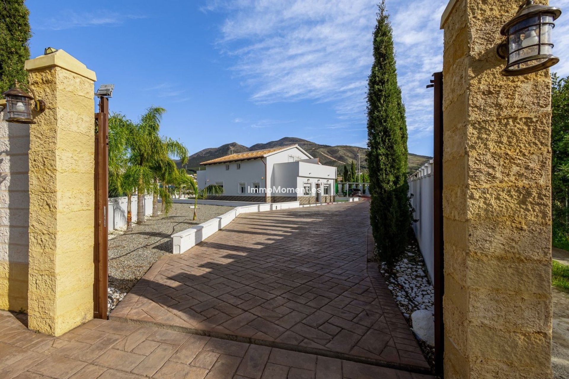 Bestaande woning - Vrijstaande villa - Binnenland  - Alhaurín el Grande Centro