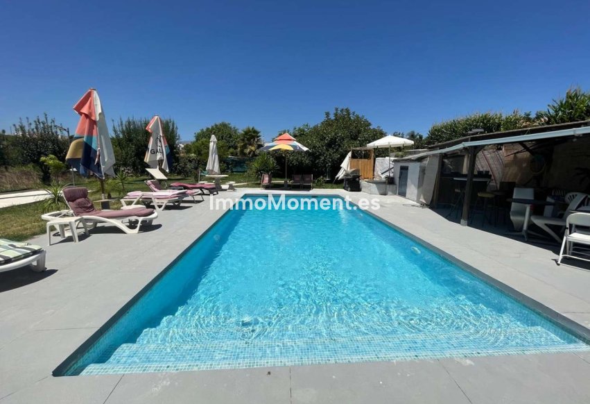 Bestaande woning - Vrijstaande villa - Binnenland  - Alhaurín el Grande Centro