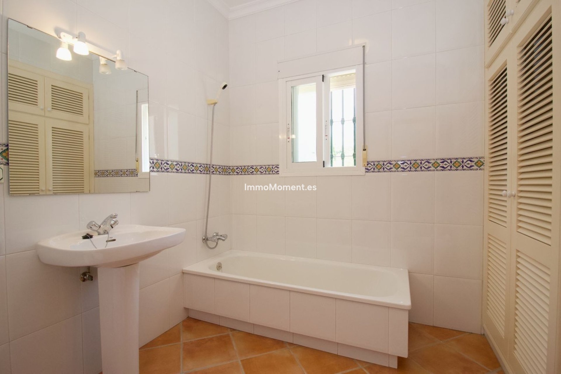 Bestaande woning - Vrijstaande villa - Binnenland  - Alhaurín el Grande Centro