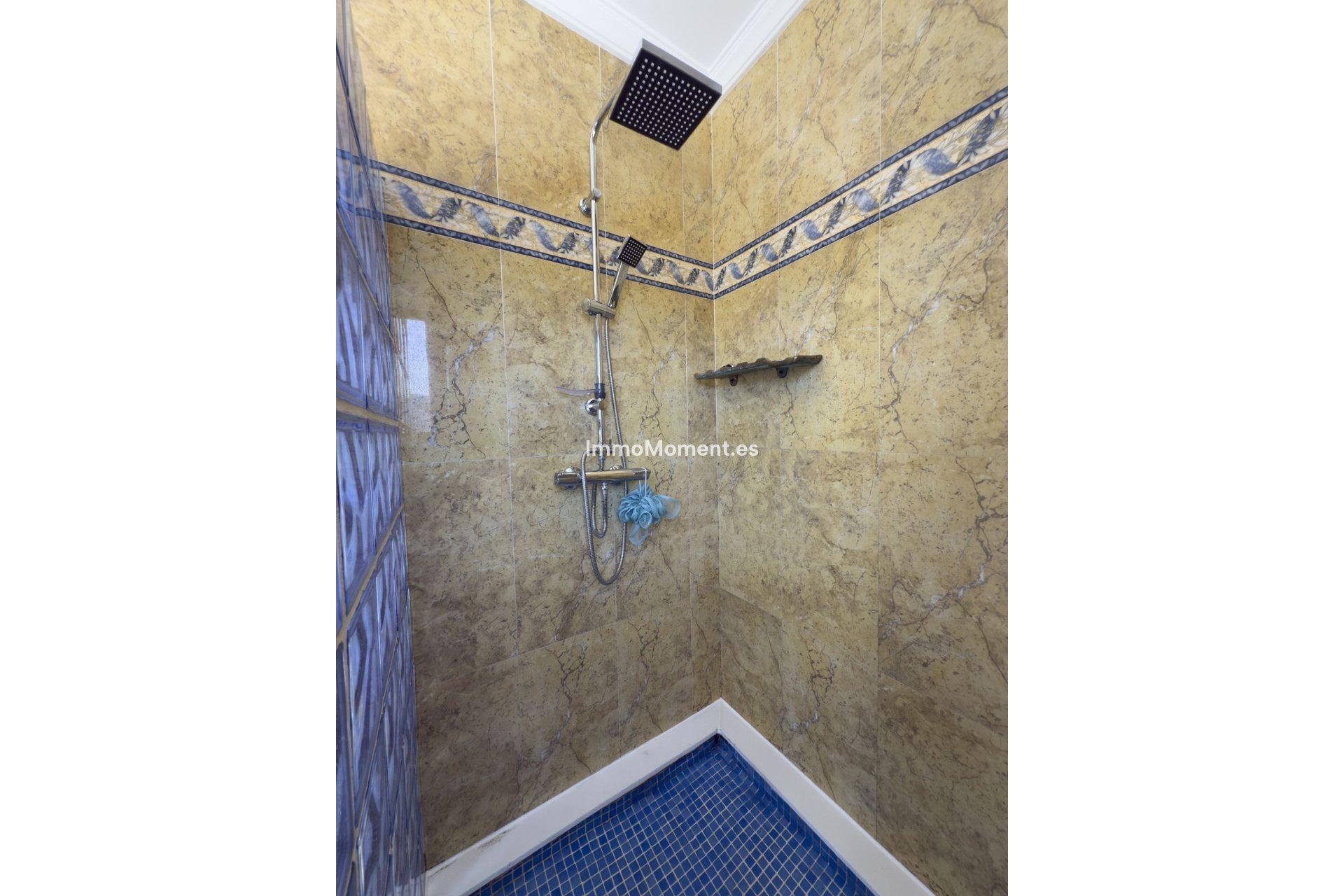 Bestaande woning - Vrijstaande villa - Binnenland  - Alhaurín el Grande Centro