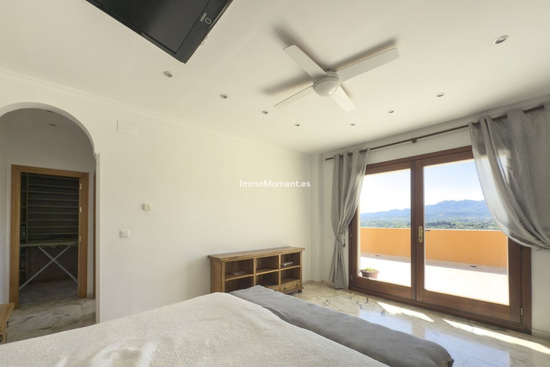 Bestaande woning - Vrijstaande villa - Binnenland  - Alhaurín el Grande Centro
