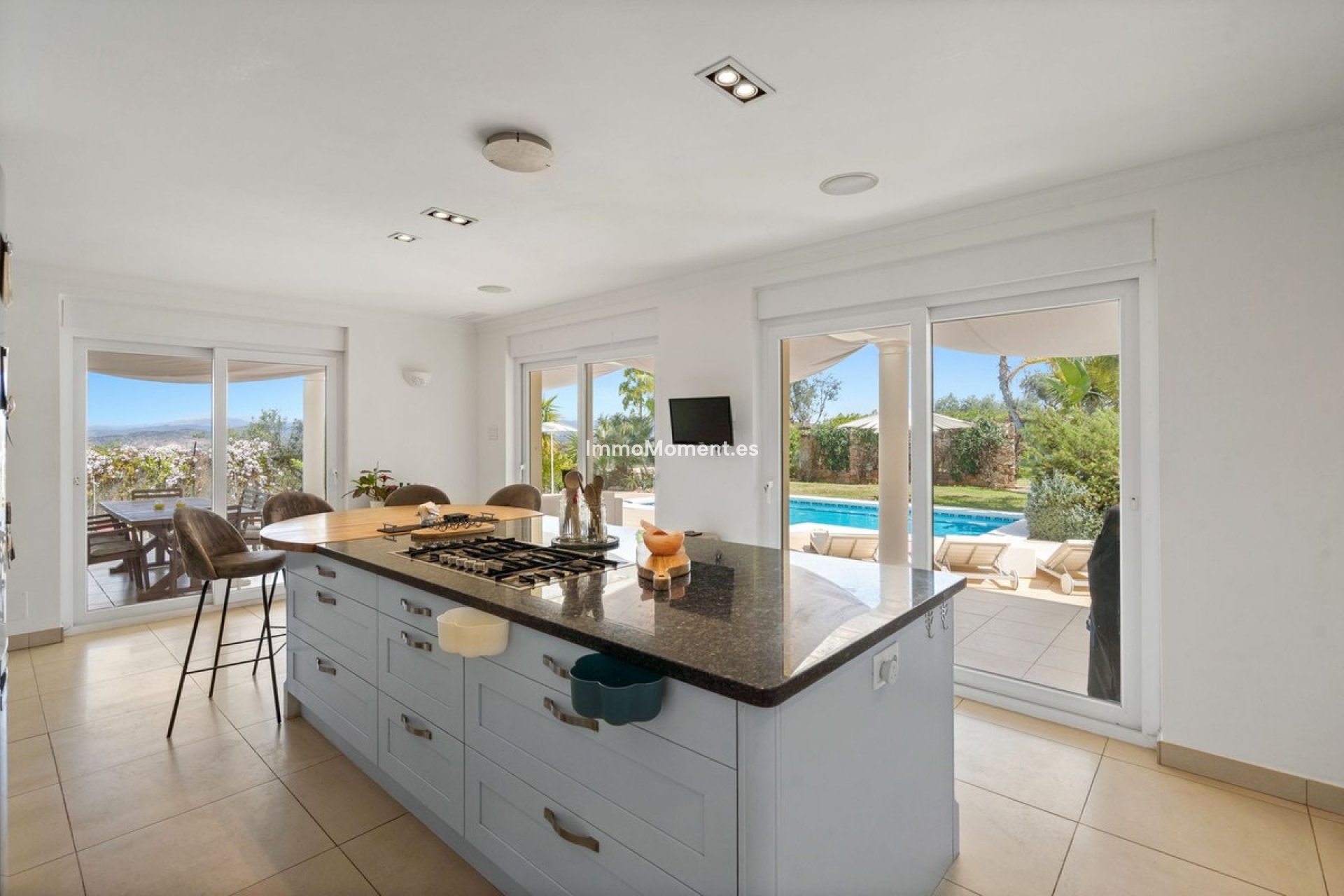 Bestaande woning - Vrijstaande villa - Binnenland  - Alhaurín el Grande Centro