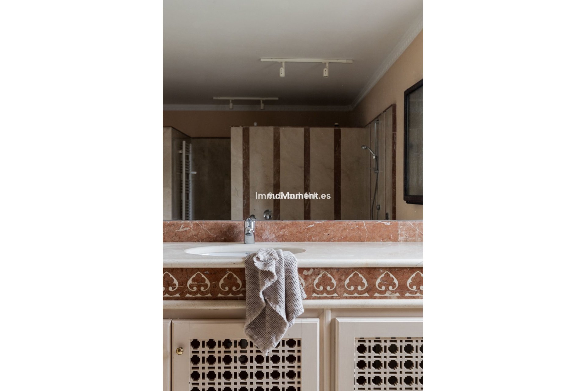 Bestaande woning - Vrijstaande villa - Binnenland  - Alhaurín el Grande Centro