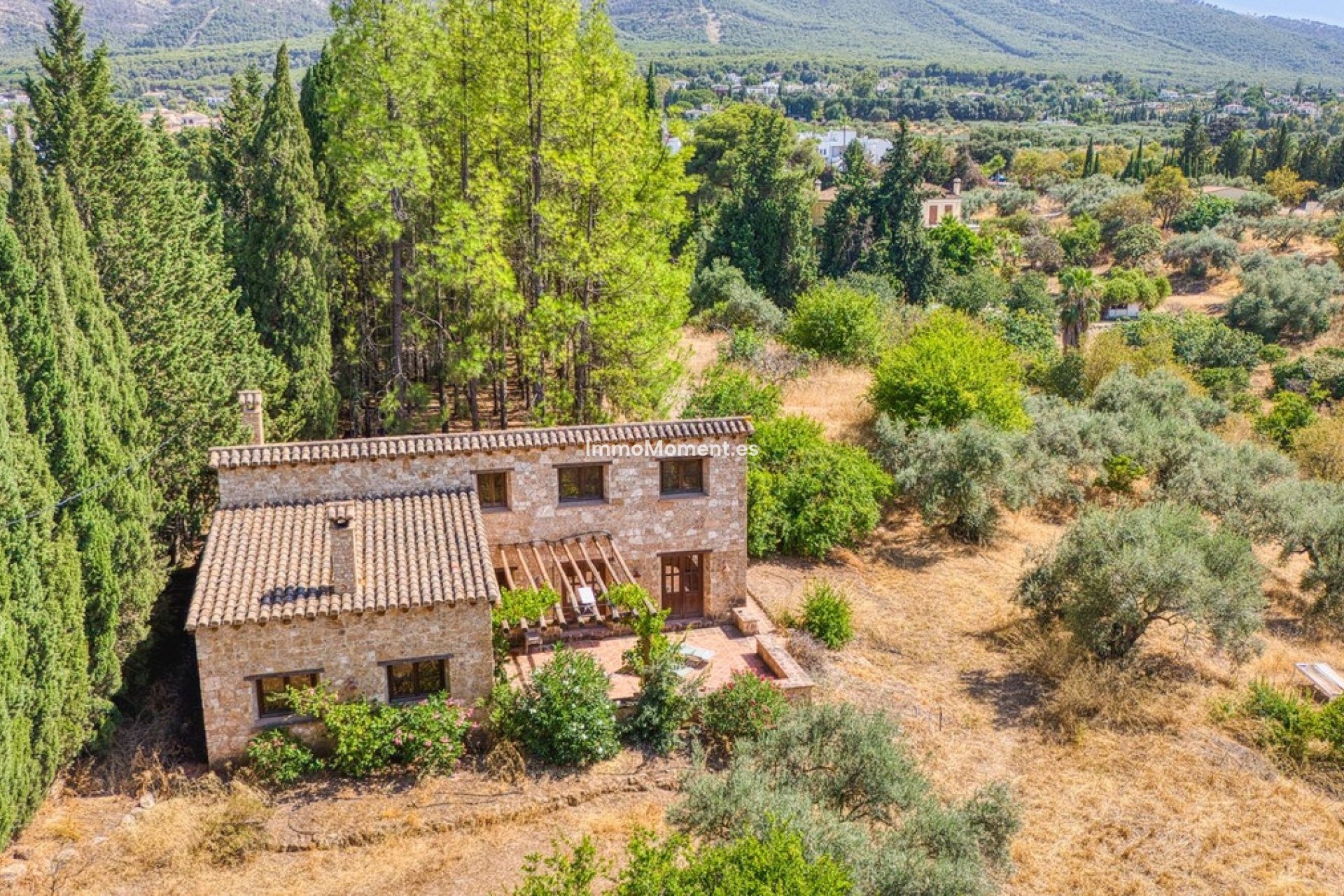 Bestaande woning - Vrijstaande villa - Binnenland  - Alhaurín el Grande Centro