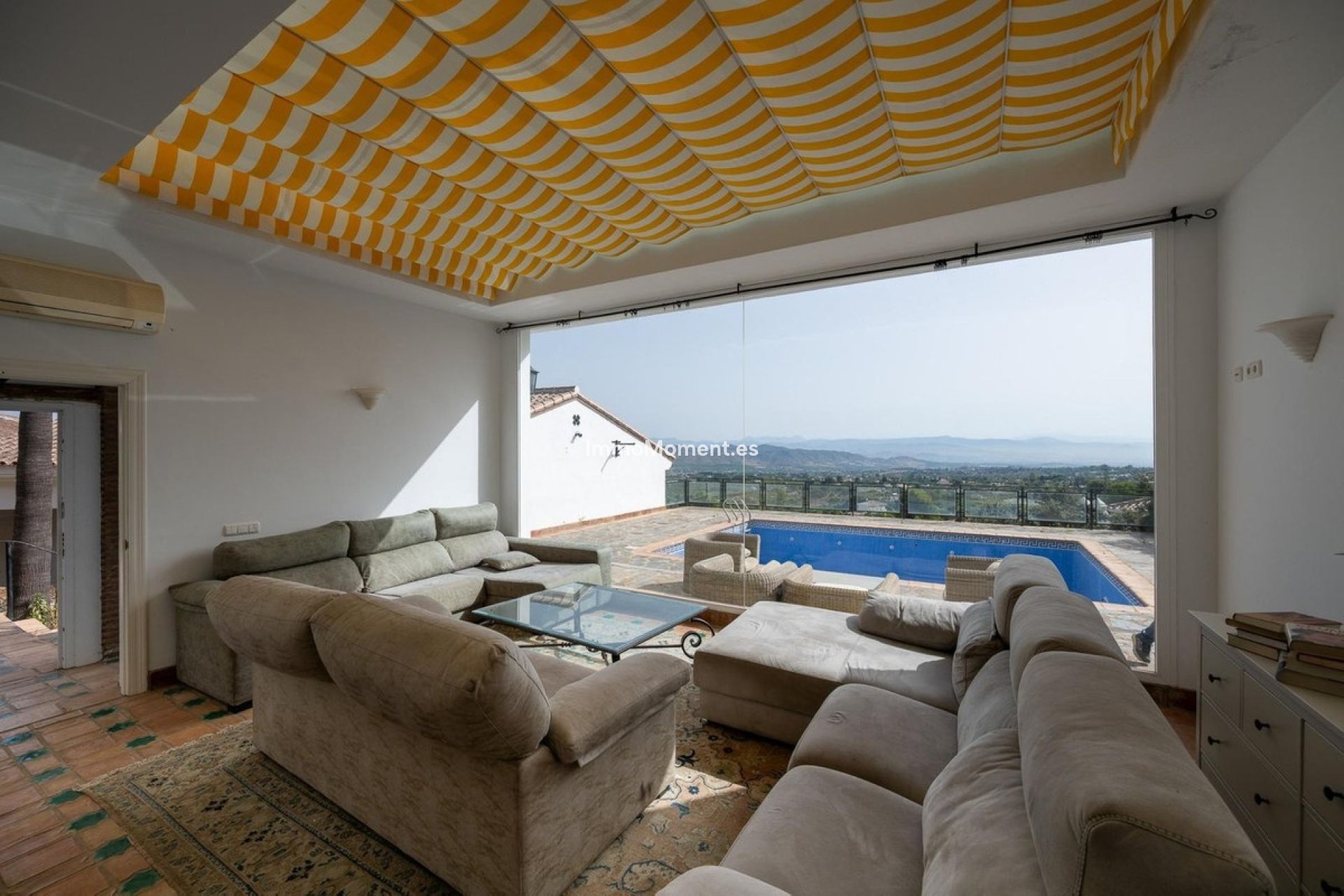 Bestaande woning - Vrijstaande villa - Binnenland  - Alhaurín el Grande Centro