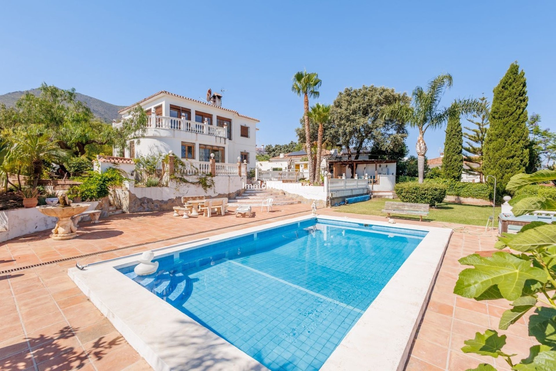 Bestaande woning - Vrijstaande villa - Binnenland  - Alhaurín el Grande Centro