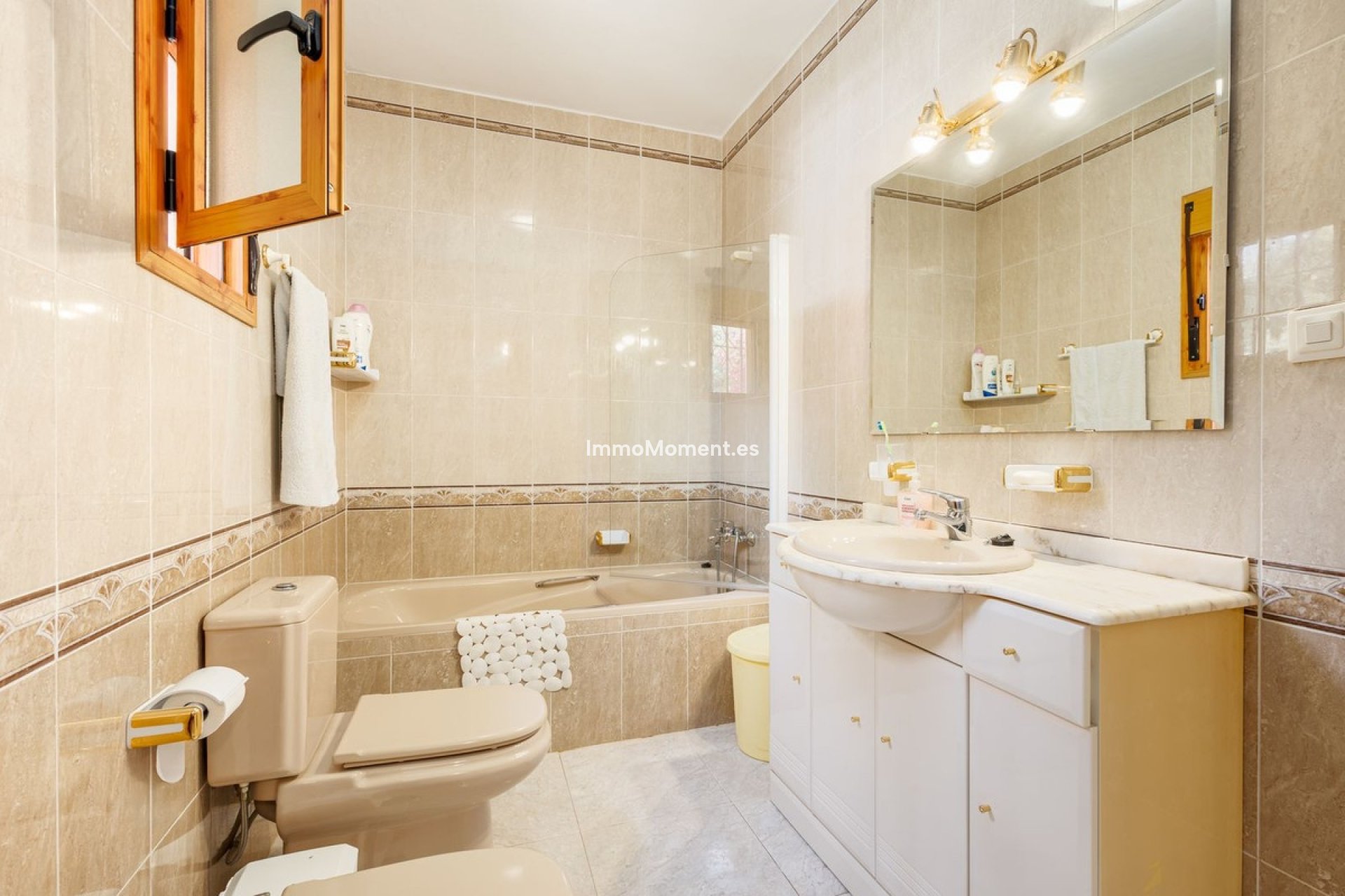 Bestaande woning - Vrijstaande villa - Binnenland  - Alhaurín el Grande Centro