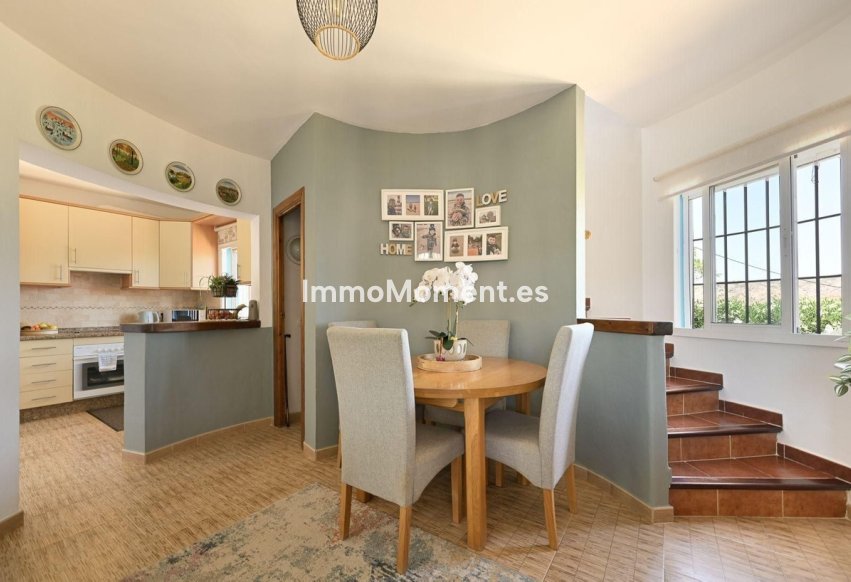 Bestaande woning - Vrijstaande villa - Binnenland  - Alhaurín el Grande Centro