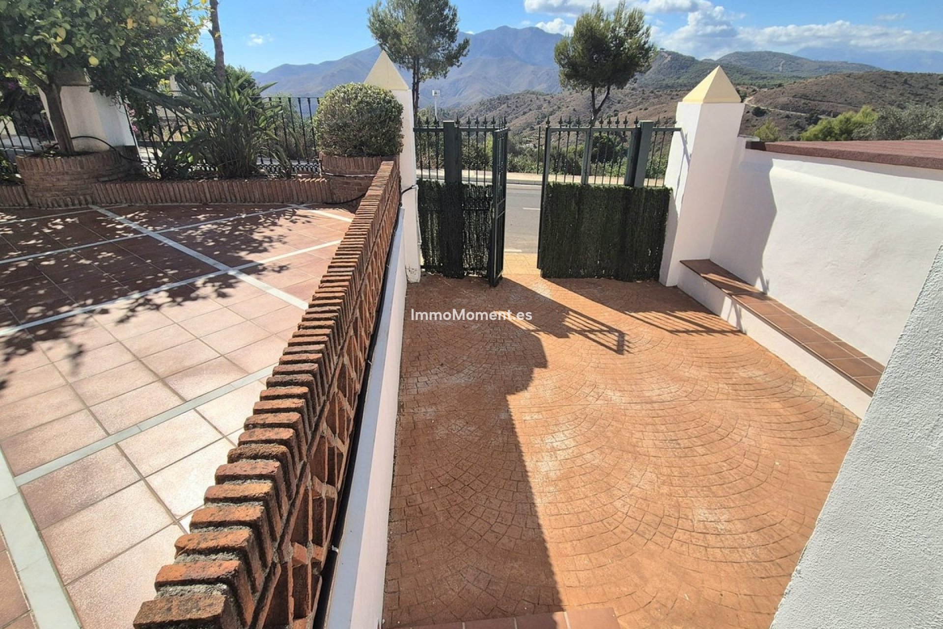 Bestaande woning - Vrijstaande villa - Binnenland  - Alhaurín Golf
