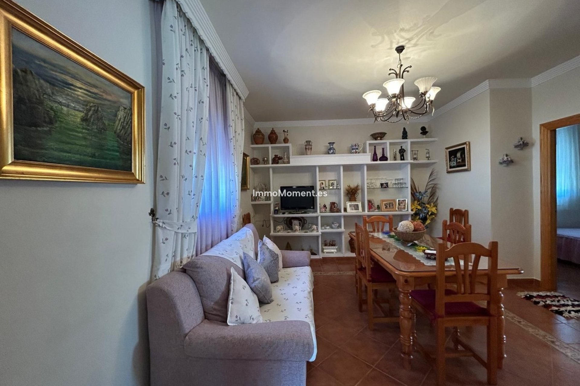 Bestaande woning - Vrijstaande villa - Binnenland  - Alora