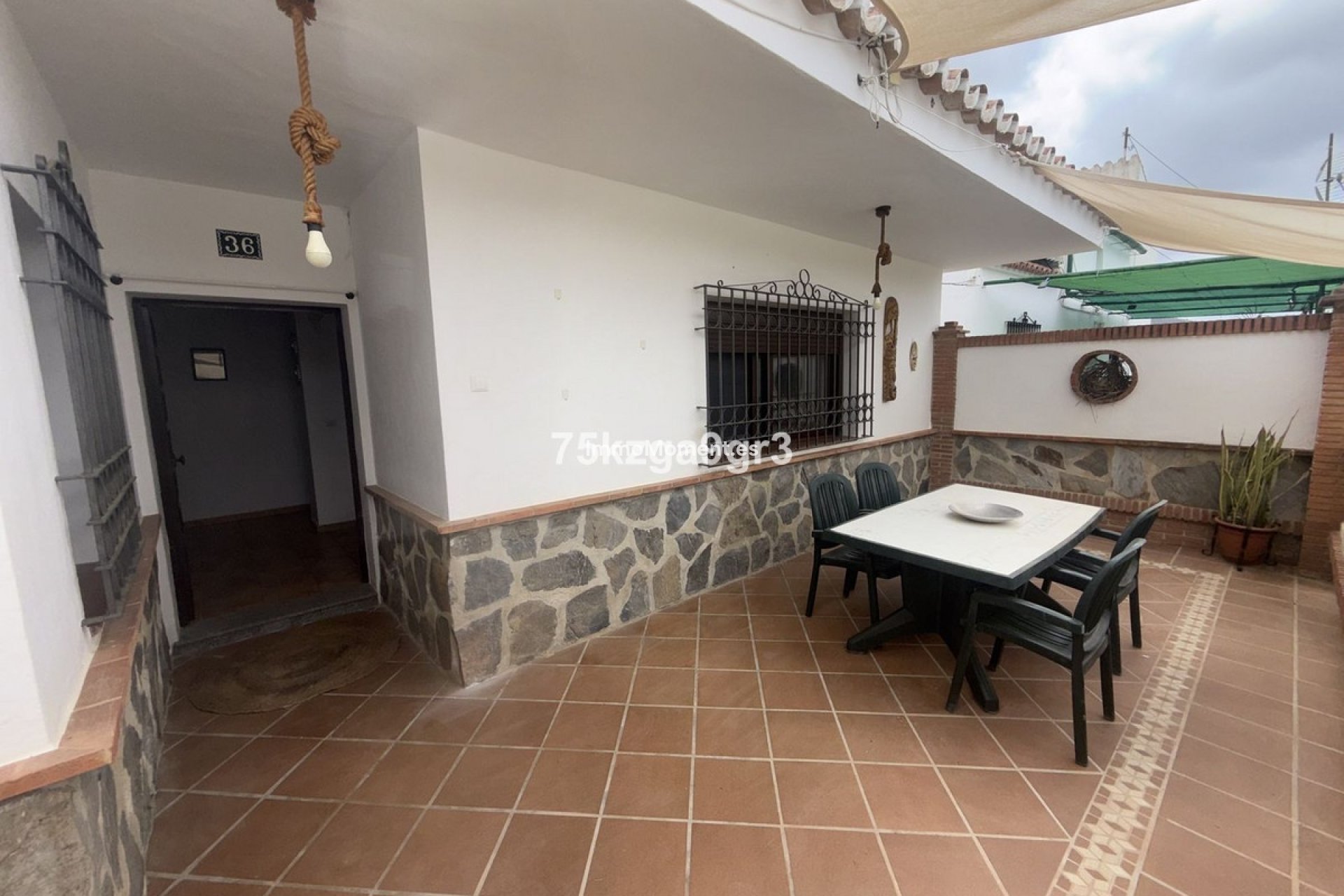 Bestaande woning - Vrijstaande villa - Binnenland  - Alora