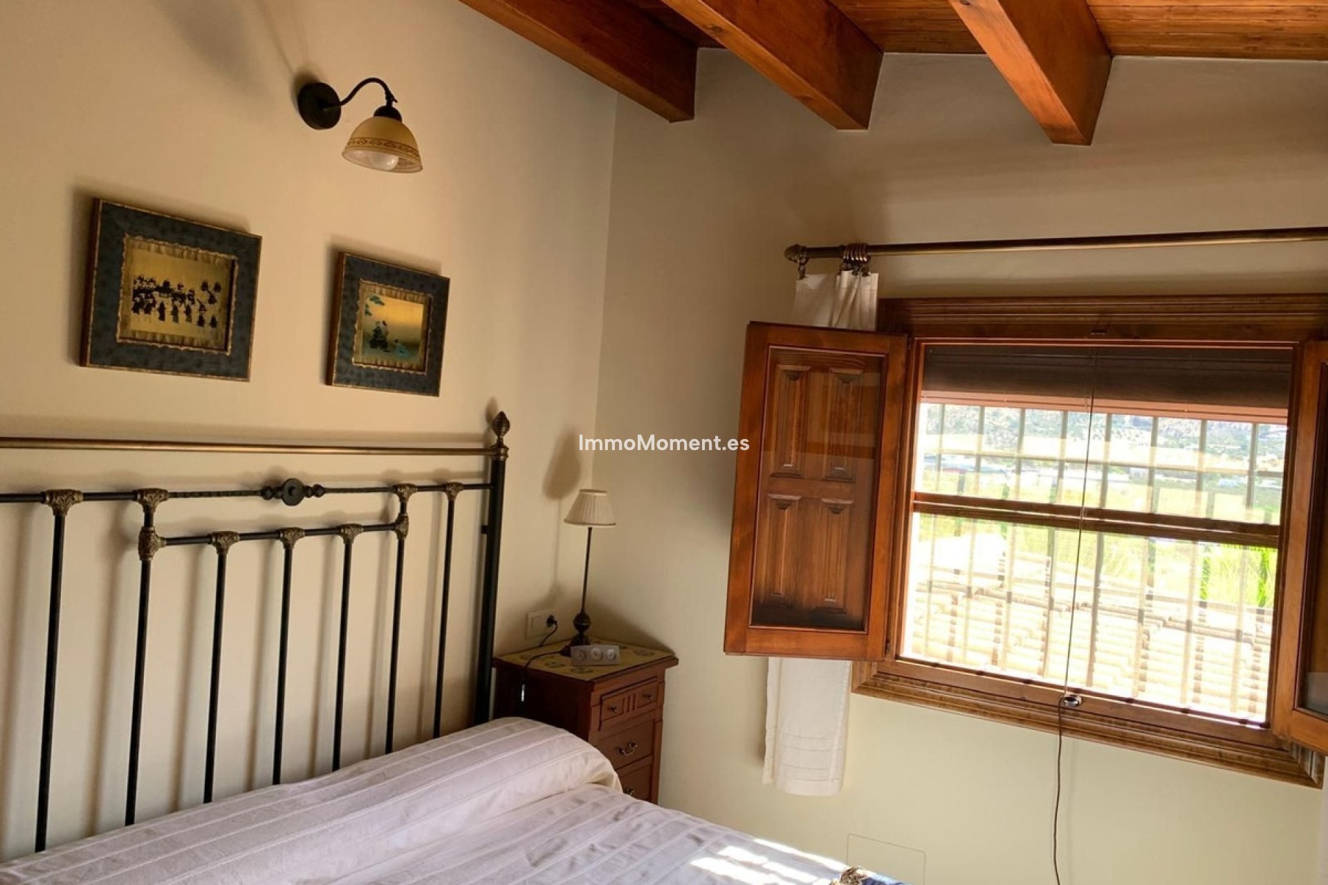 Bestaande woning - Vrijstaande villa - Binnenland  - Alora
