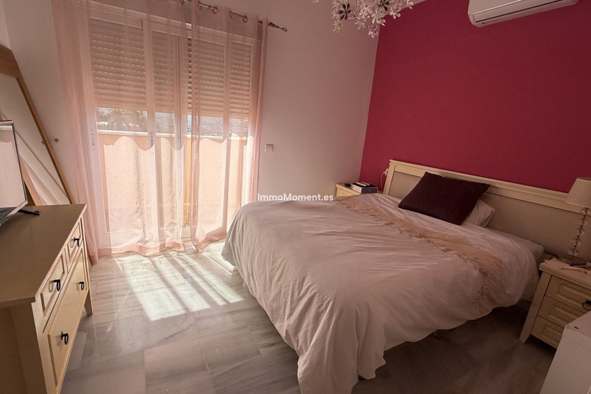 Bestaande woning - Vrijstaande villa - Binnenland  - Coín