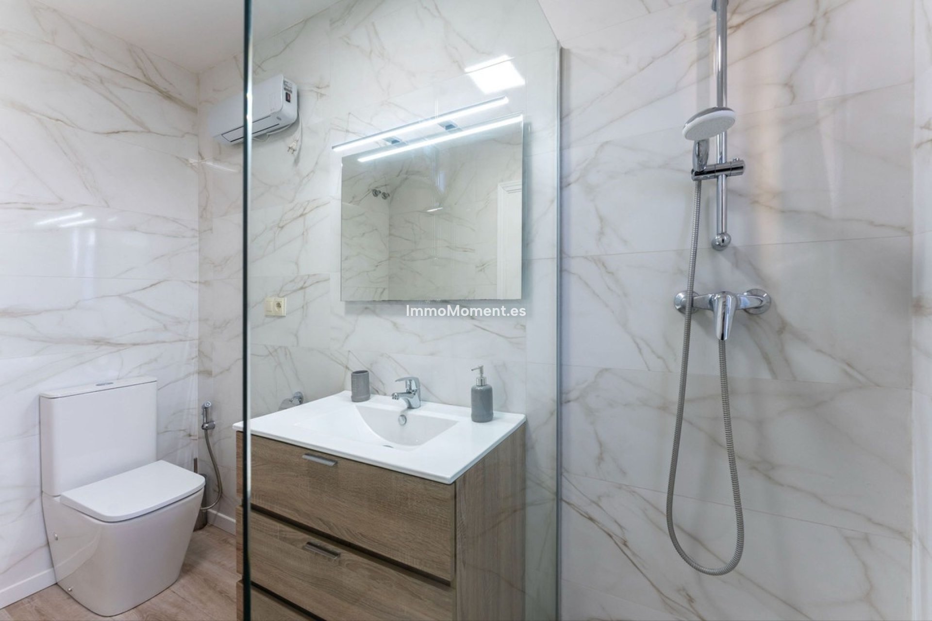 Bestaande woning - Vrijstaande villa - Binnenland  - Coín