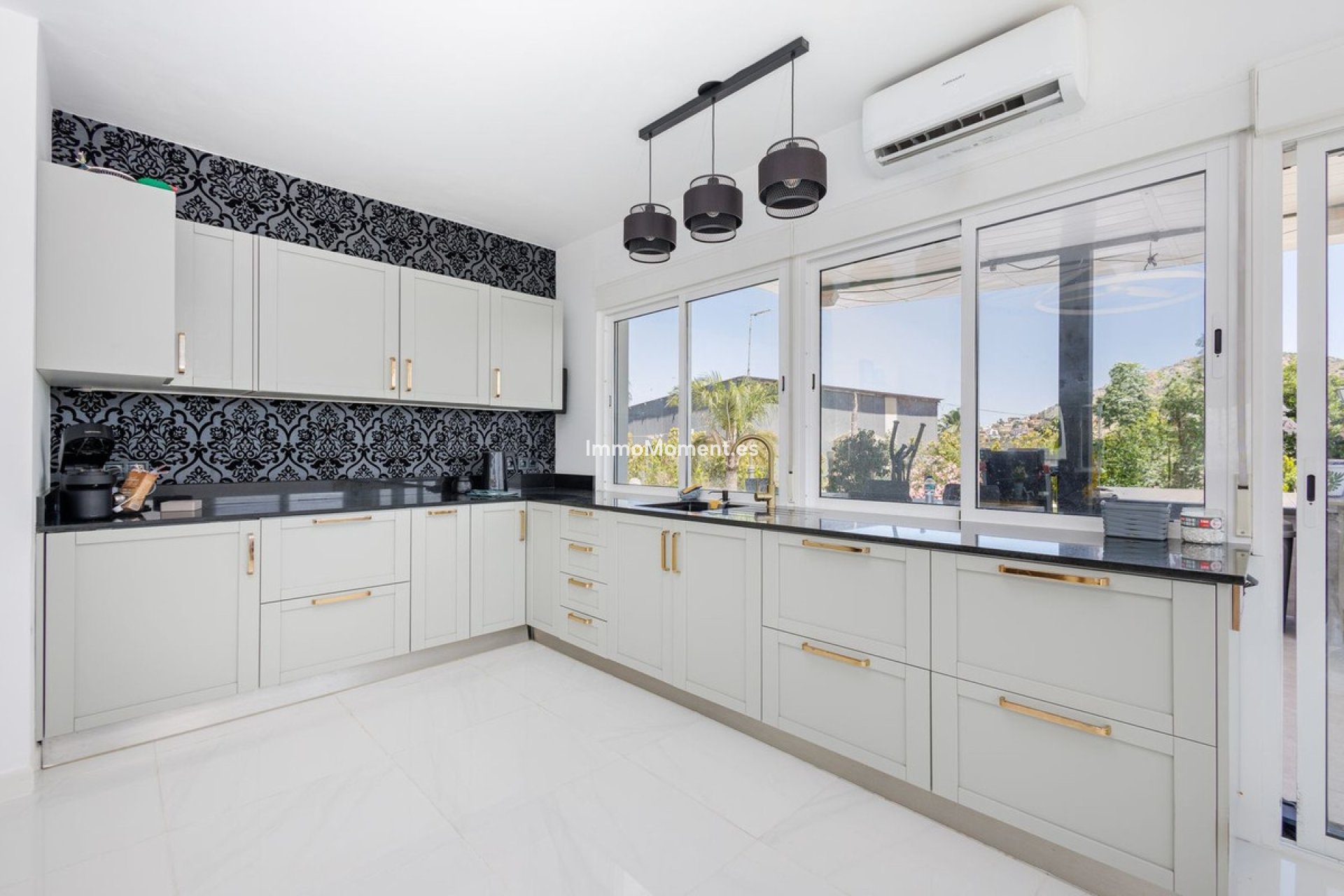 Bestaande woning - Vrijstaande villa - Binnenland  - Coín