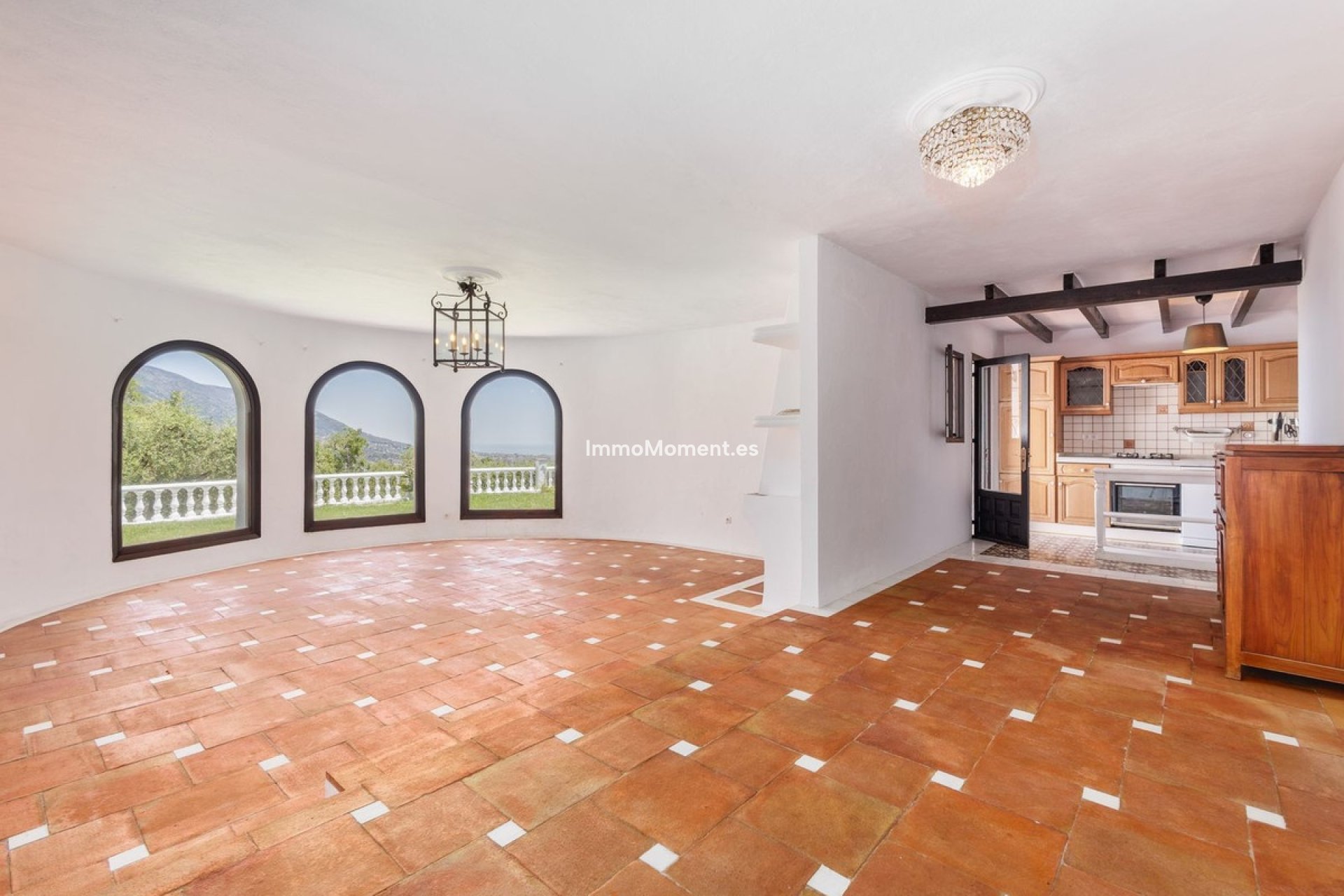 Bestaande woning - Vrijstaande villa - Binnenland  - Coín