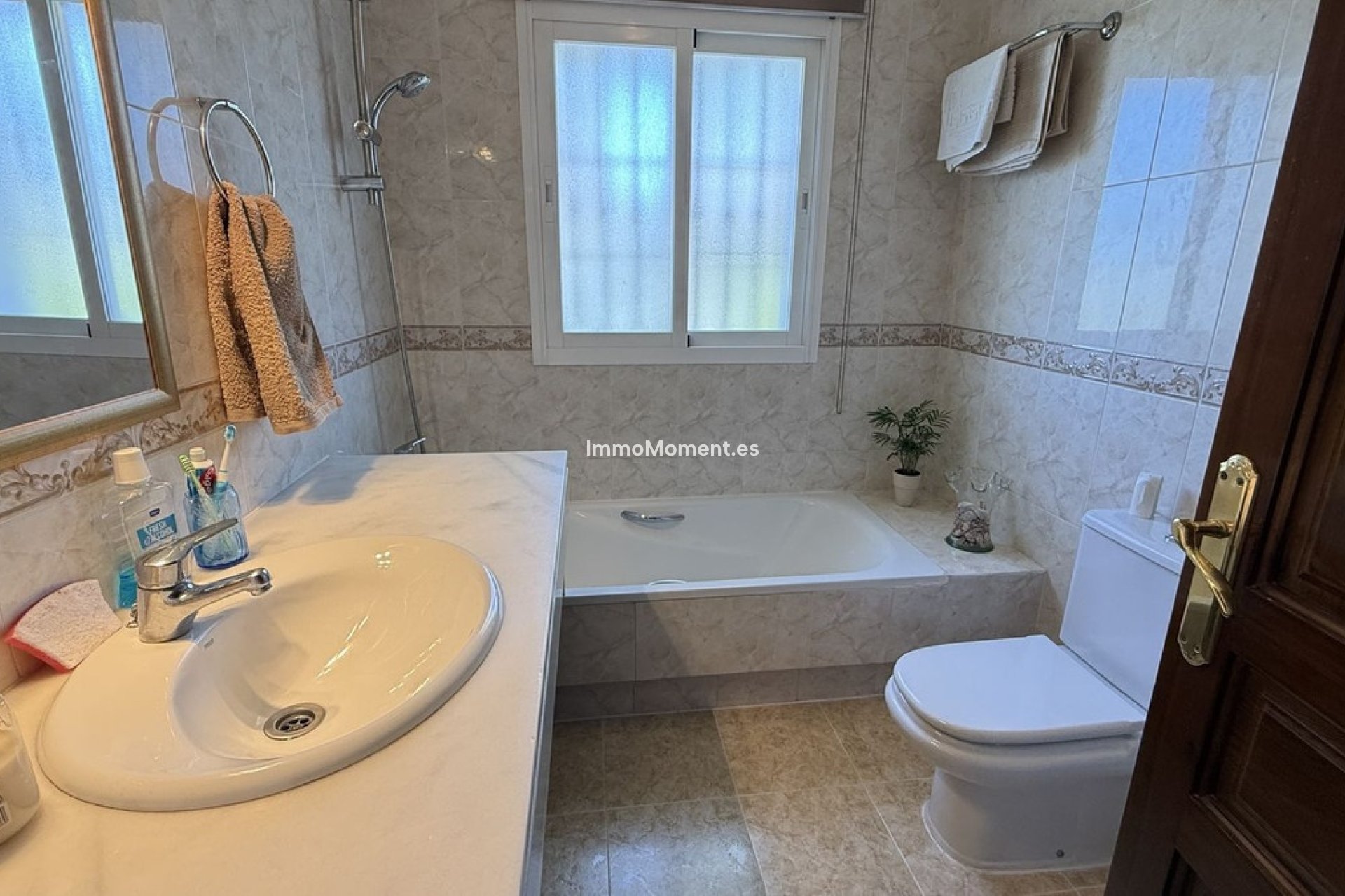 Bestaande woning - Vrijstaande villa - Binnenland  - Coín
