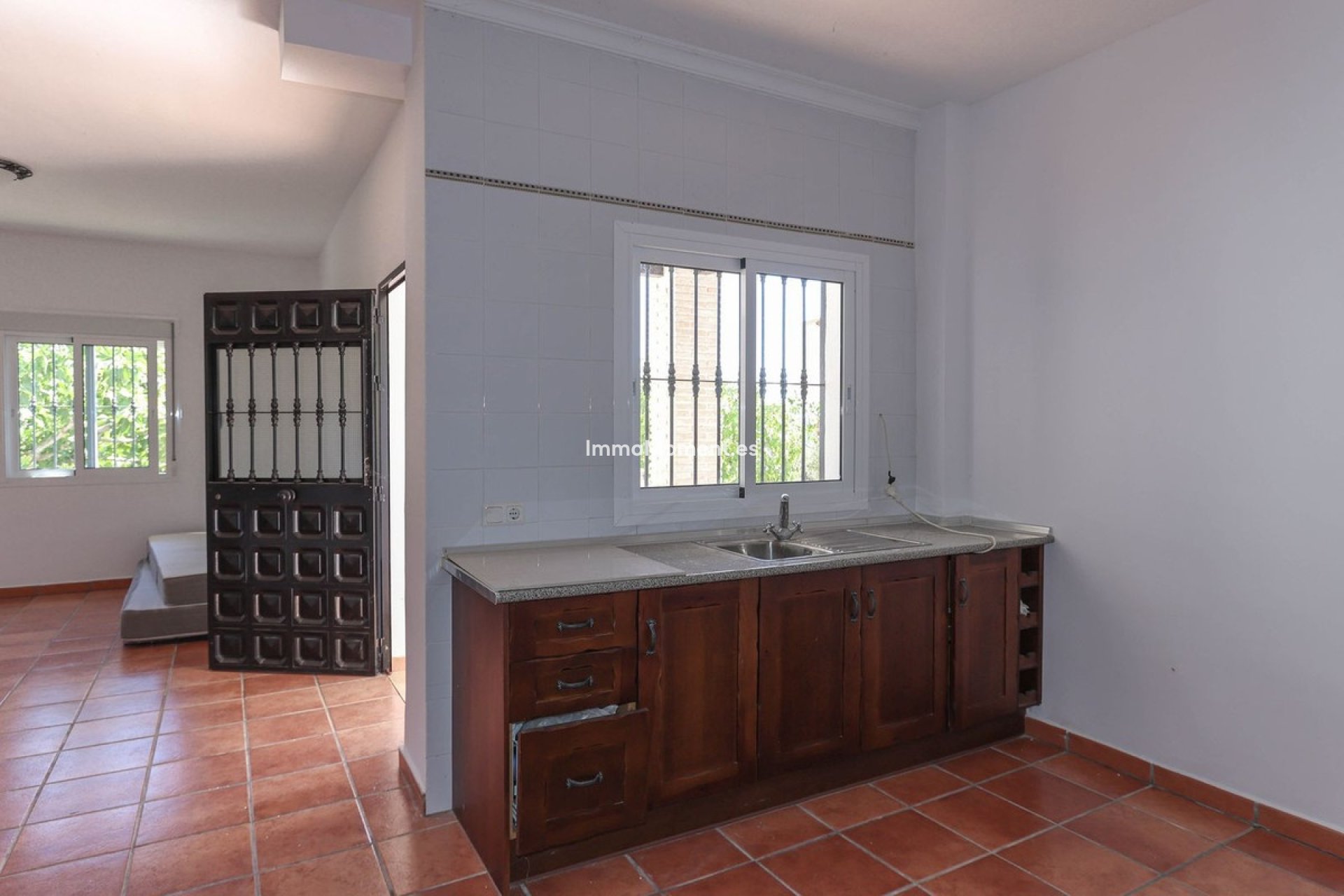 Bestaande woning - Vrijstaande villa - Binnenland  - Guaro
