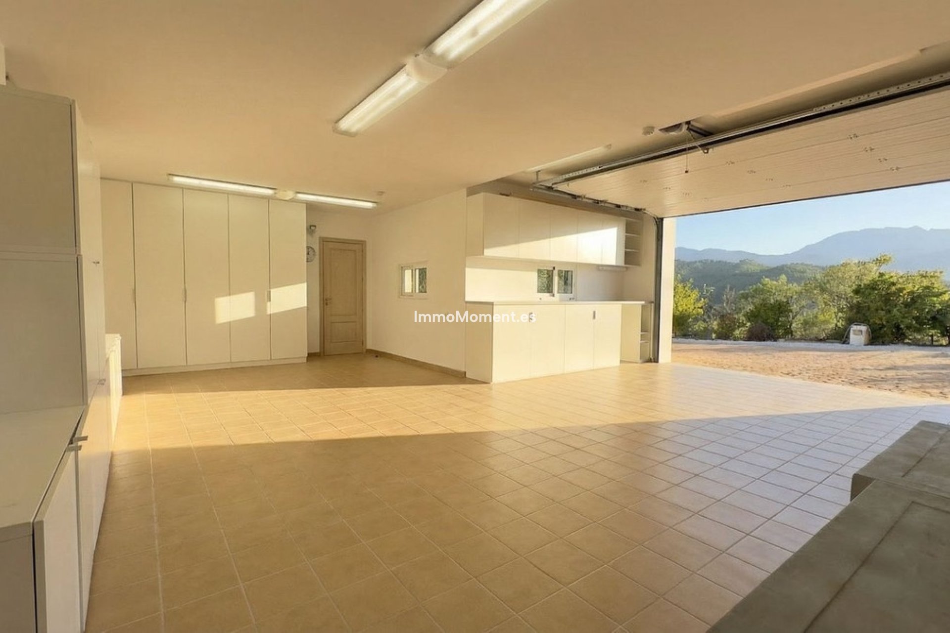 Bestaande woning - Vrijstaande villa - Binnenland  - Guaro