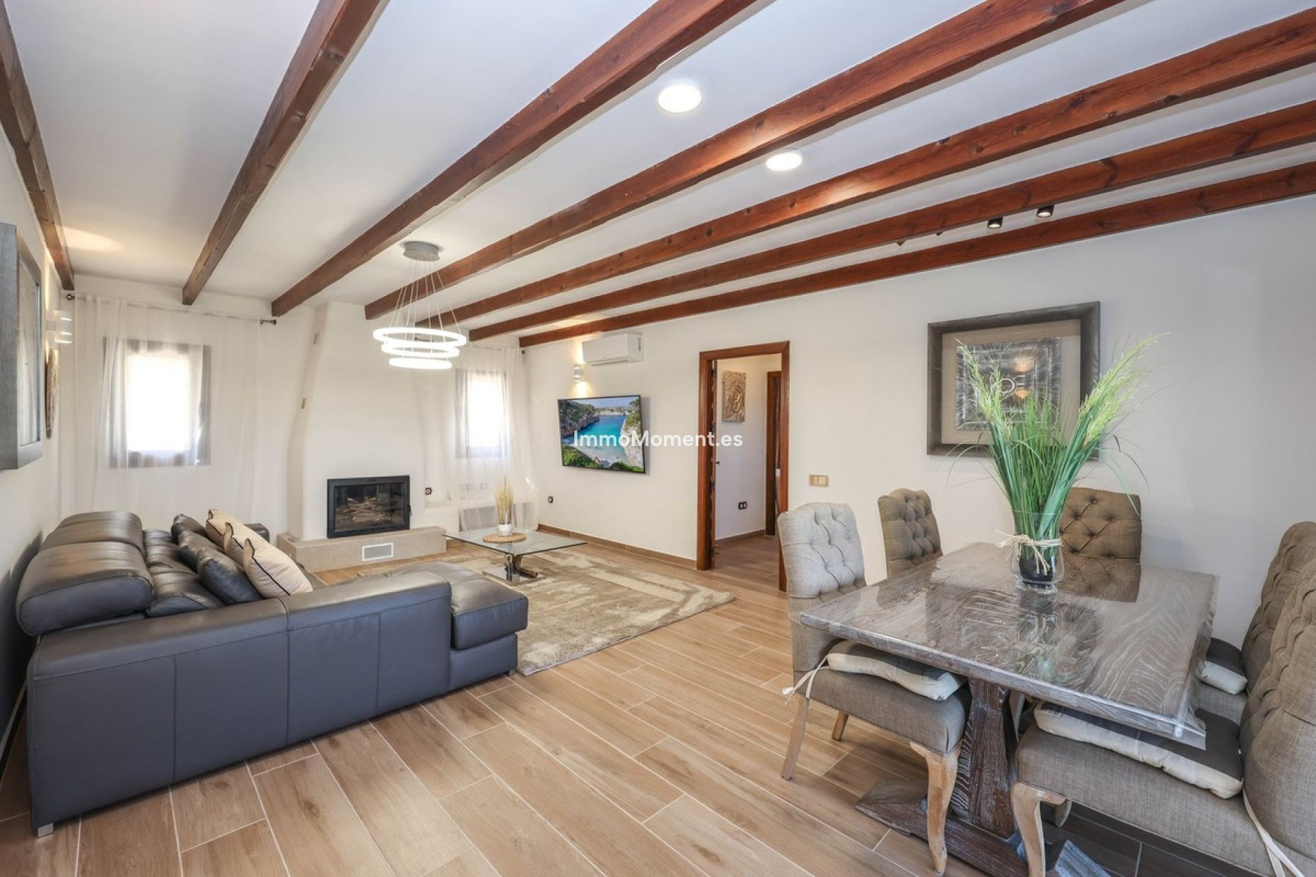 Bestaande woning - Vrijstaande villa - Binnenland  - Guaro
