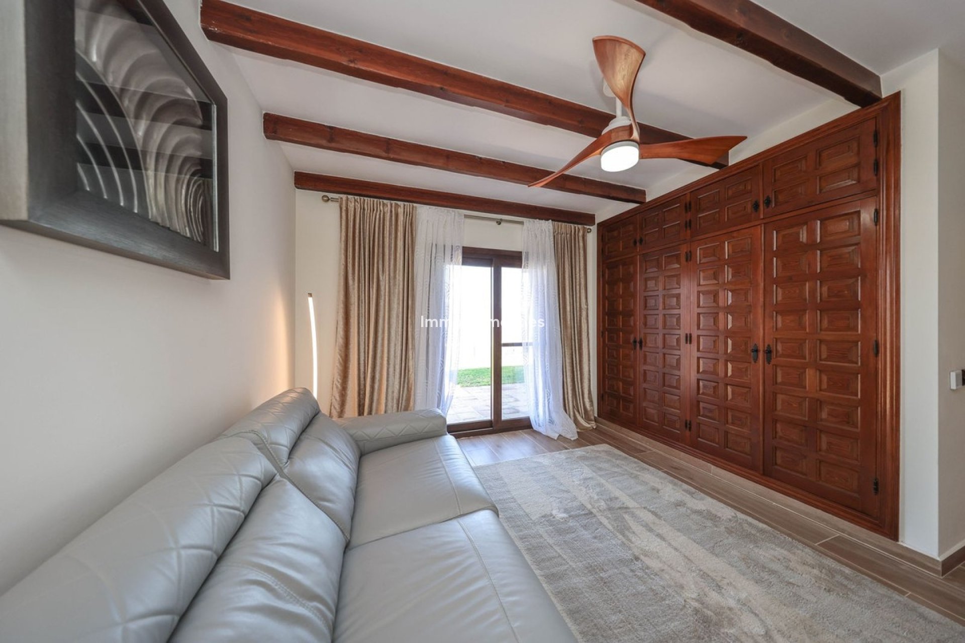 Bestaande woning - Vrijstaande villa - Binnenland  - Guaro