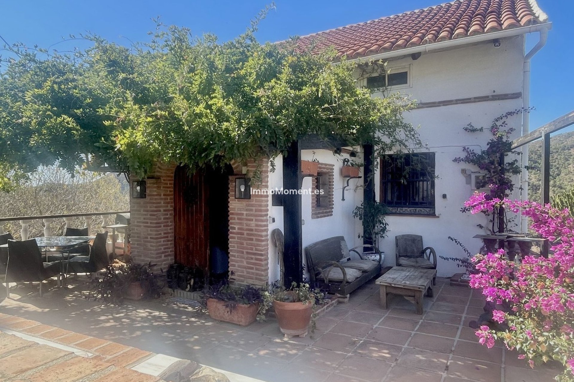 Bestaande woning - Vrijstaande villa - Binnenland  - Istán