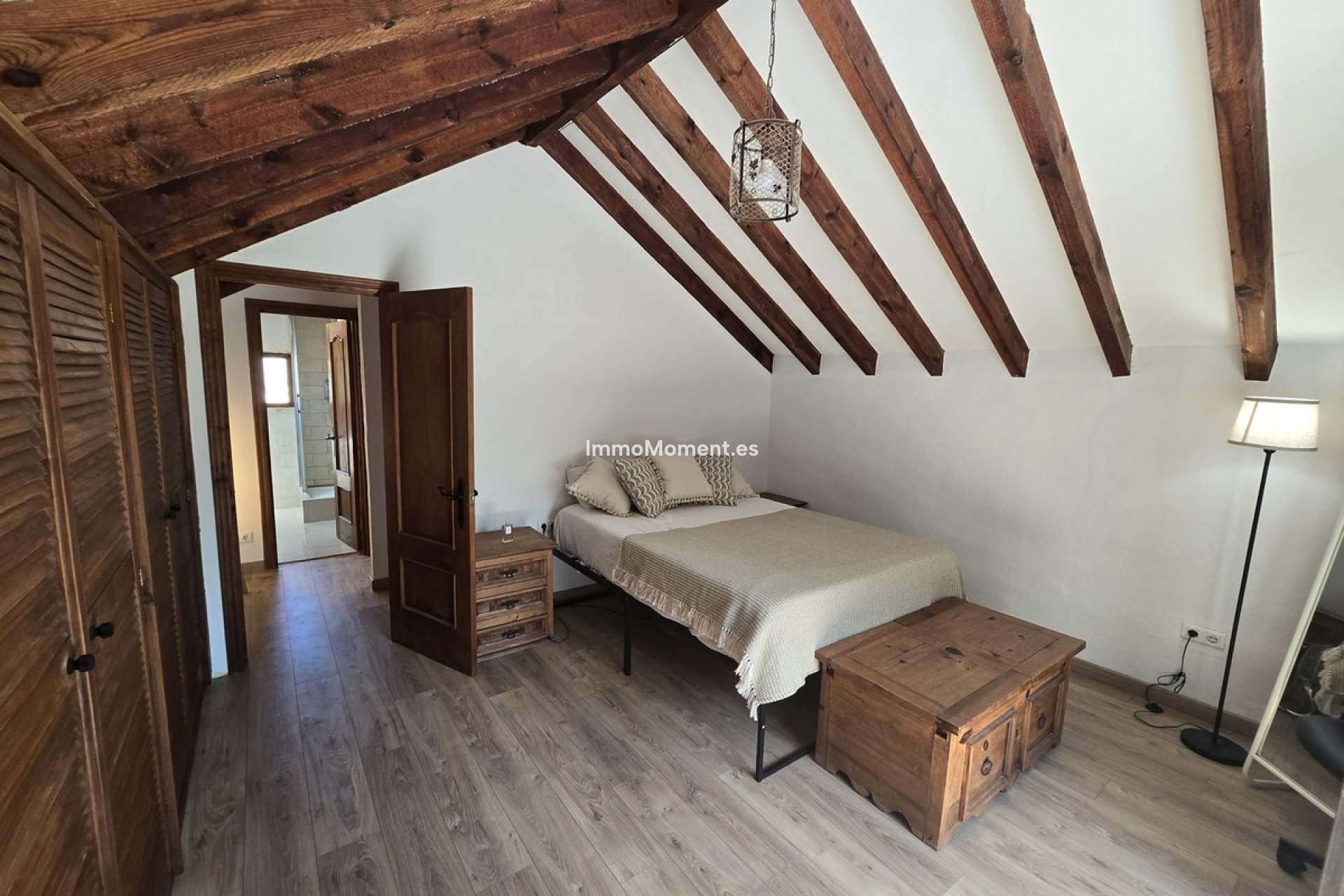 Bestaande woning - Vrijstaande villa - Binnenland  - Monda