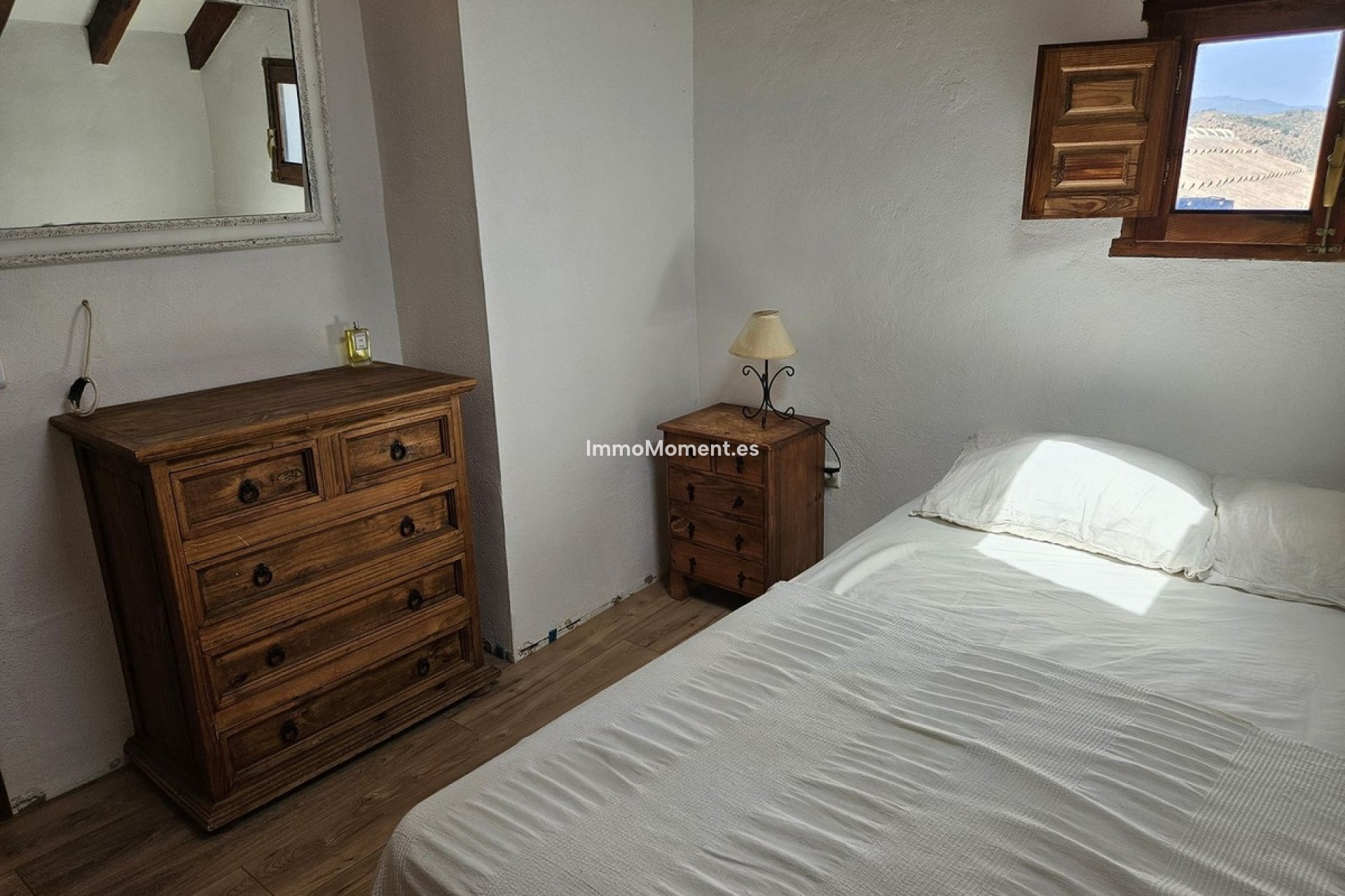 Bestaande woning - Vrijstaande villa - Binnenland  - Monda