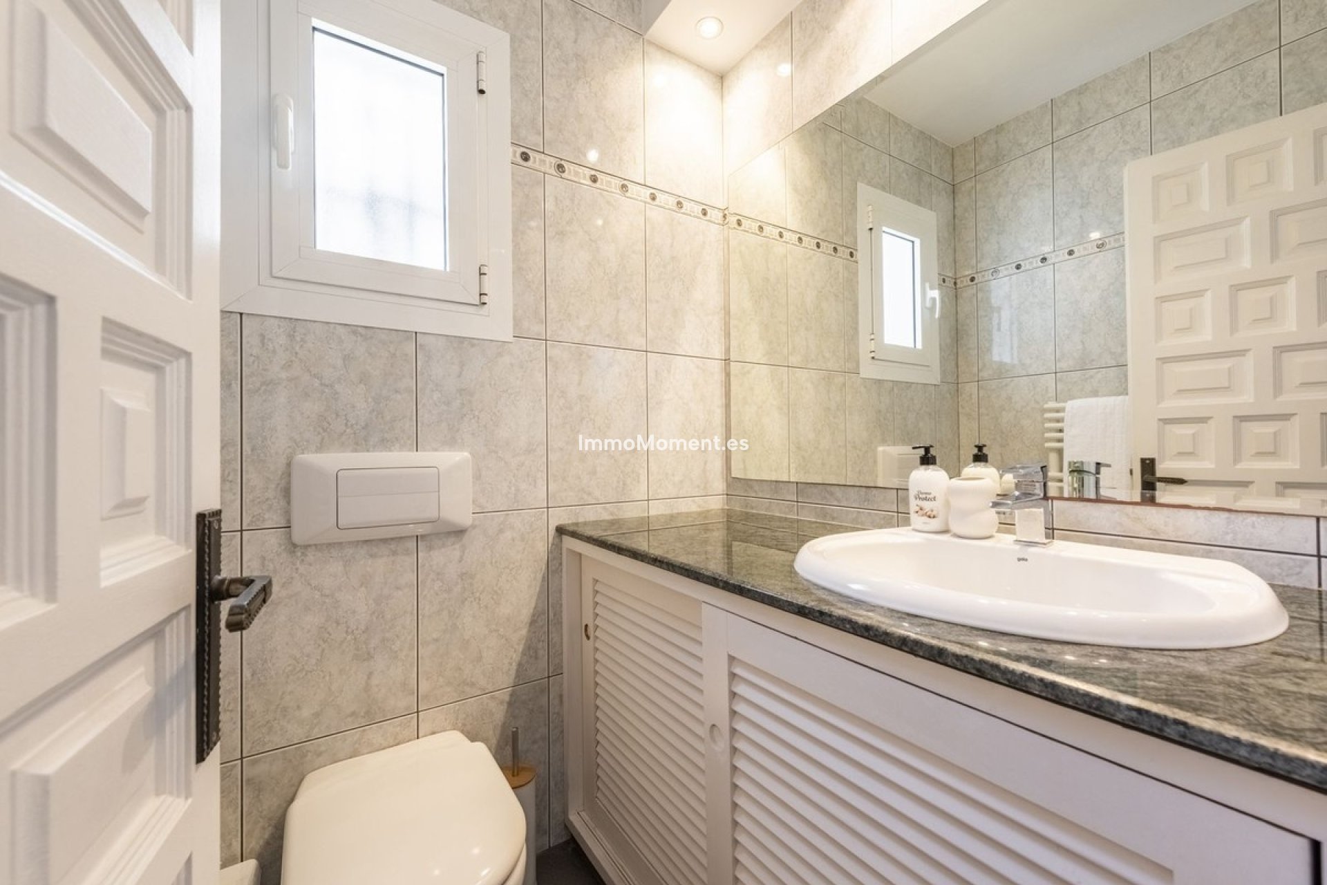 Bestaande woning - Vrijstaande villa - Estepona  - Atalaya