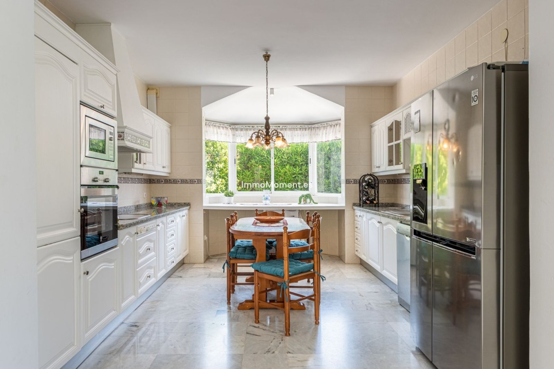 Bestaande woning - Vrijstaande villa - Estepona  - Atalaya
