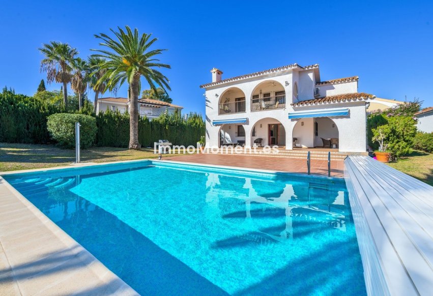Bestaande woning - Vrijstaande villa - Estepona  - Atalaya
