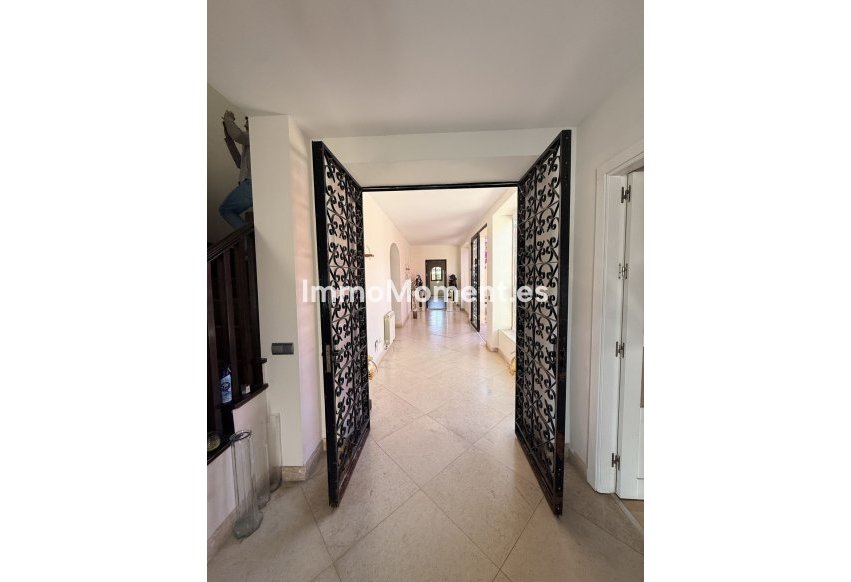 Bestaande woning - Vrijstaande villa - Estepona  - Bel Air