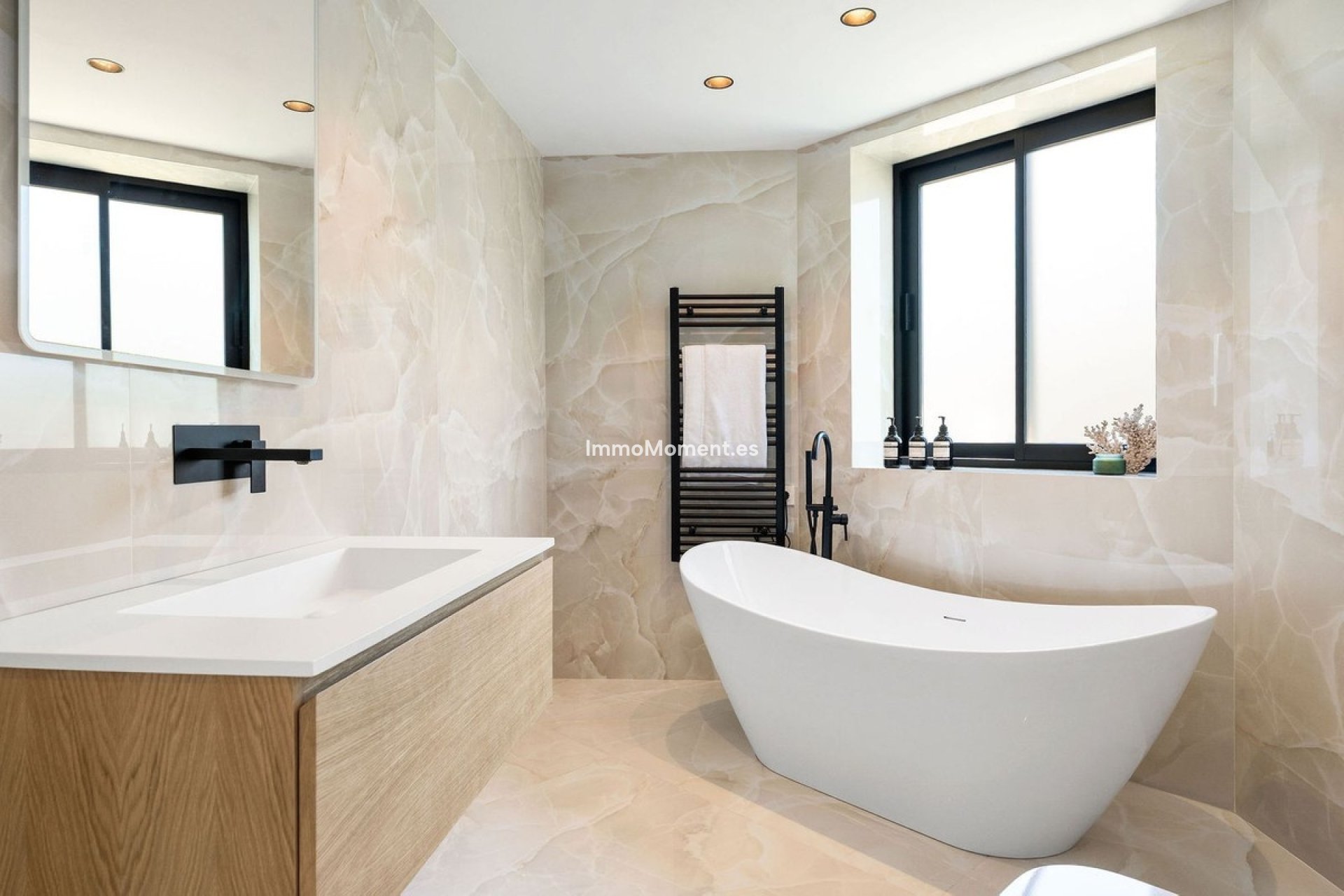 Bestaande woning - Vrijstaande villa - Estepona  - Bel Air