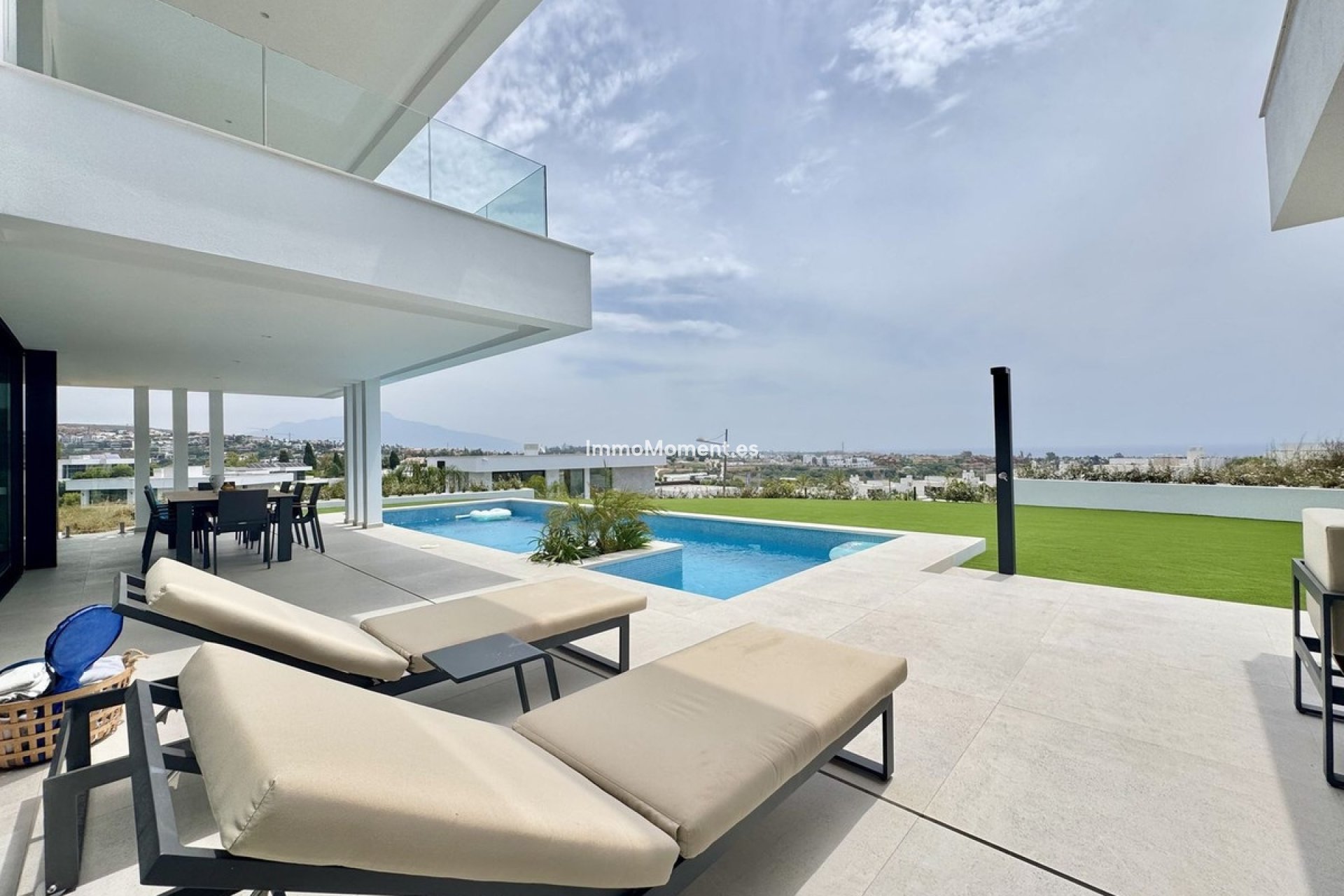 Bestaande woning - Vrijstaande villa - Estepona  - Cancelada