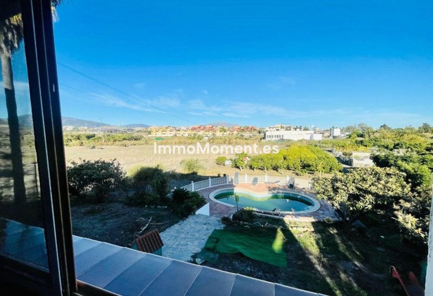 Bestaande woning - Vrijstaande villa - Estepona  - Cancelada