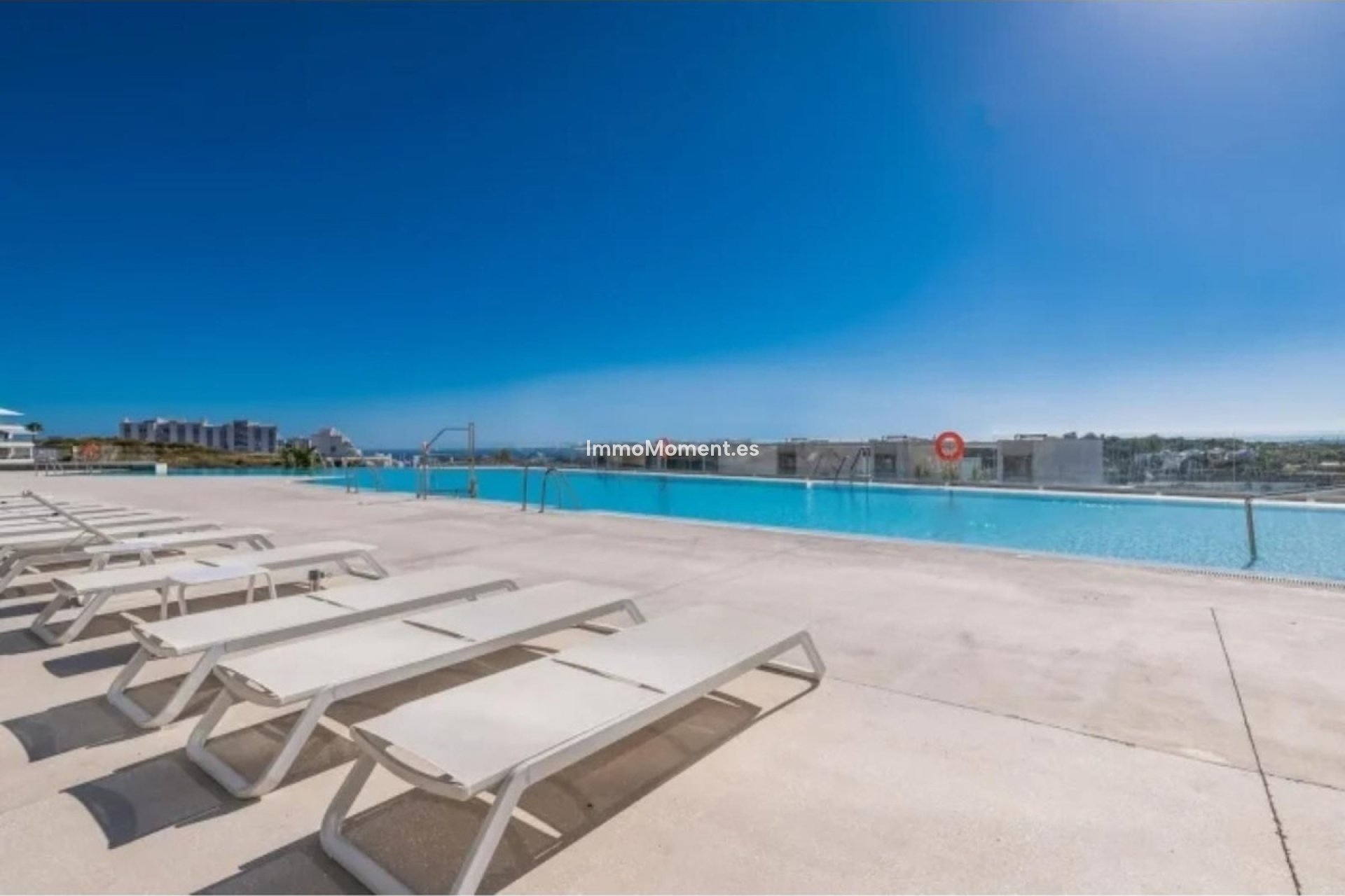 Bestaande woning - Vrijstaande villa - Estepona  - Cancelada