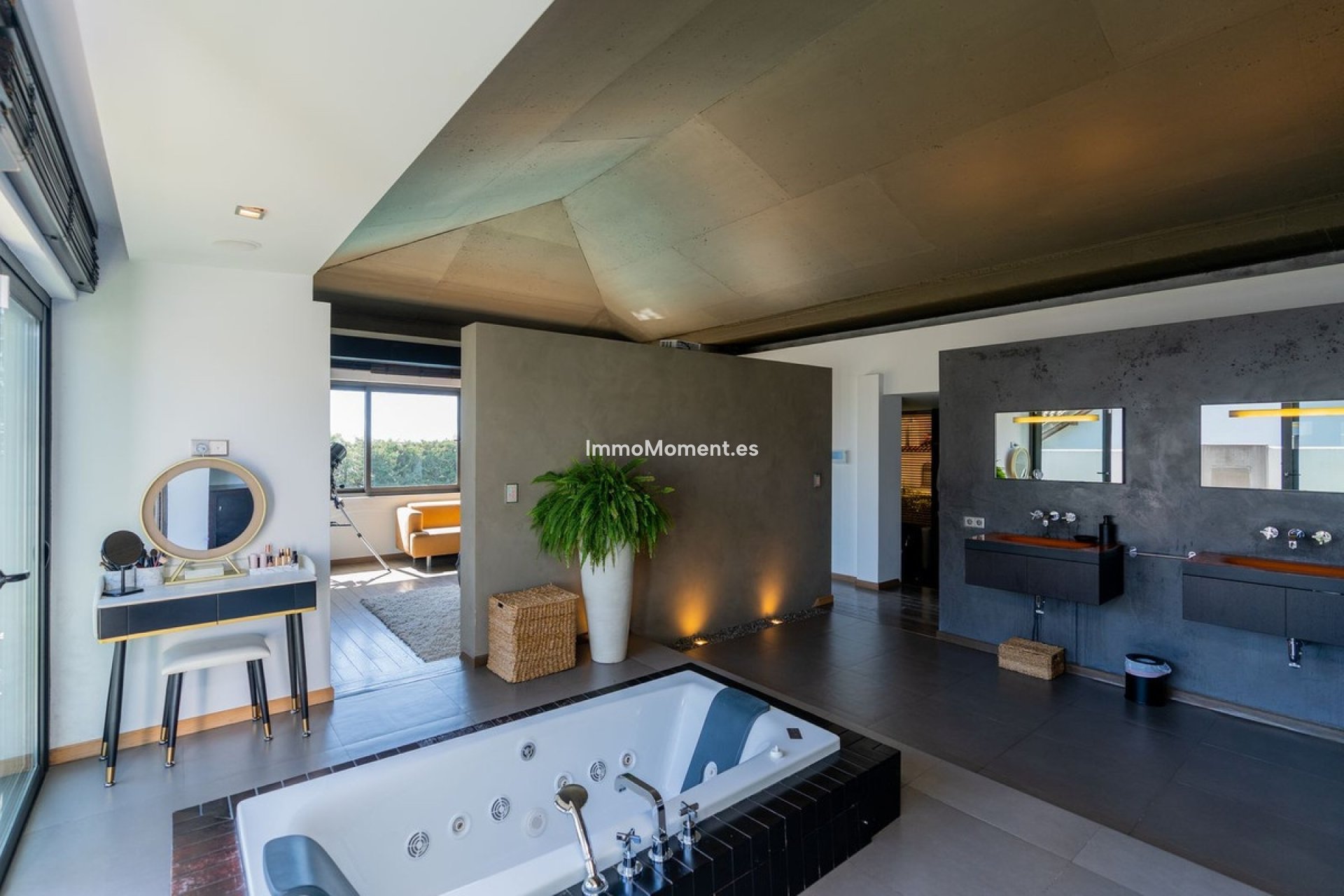 Bestaande woning - Vrijstaande villa - Estepona  - Costalita