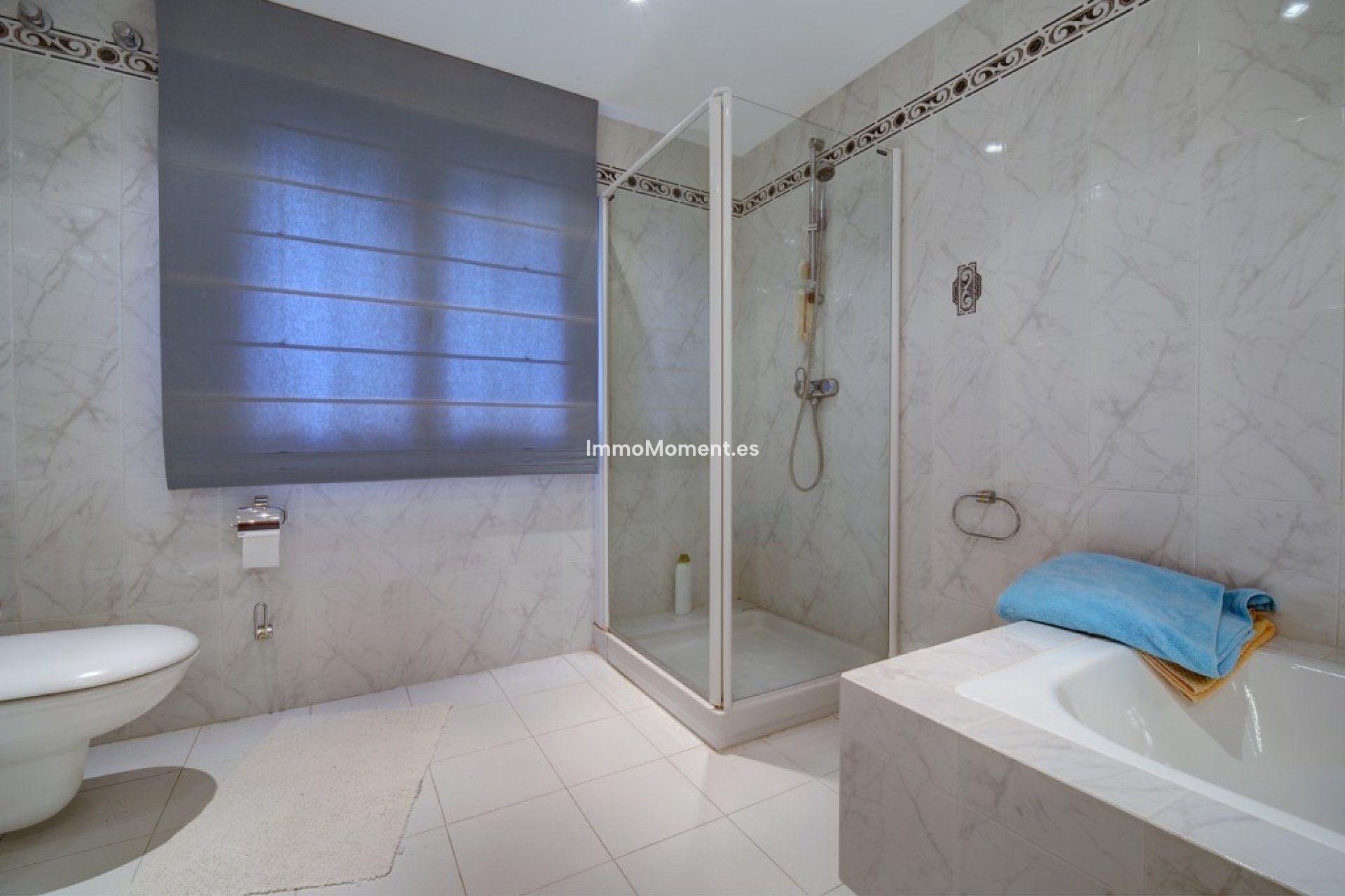Bestaande woning - Vrijstaande villa - Estepona  - Costalita