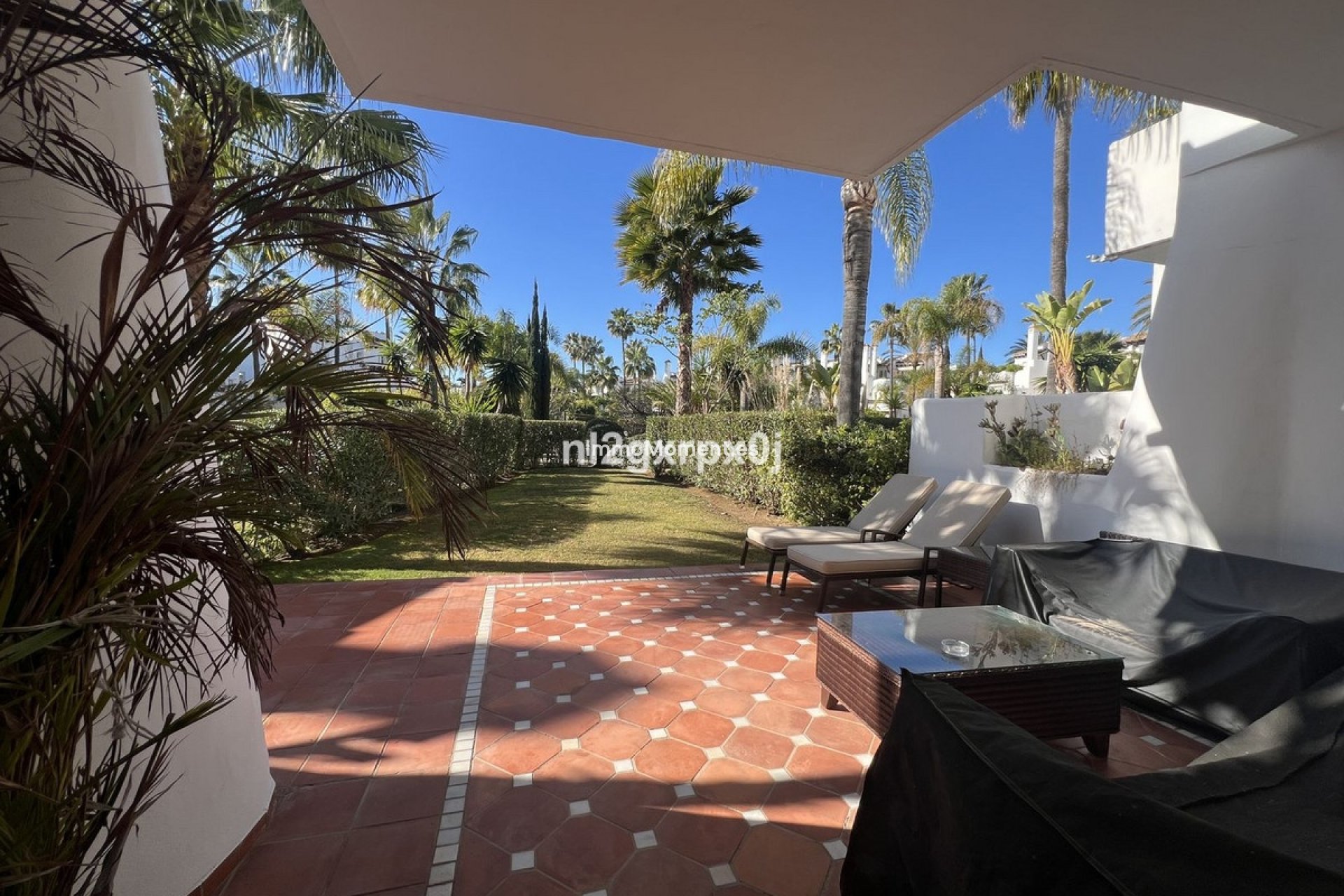 Bestaande woning - Vrijstaande villa - Estepona  - Costalita