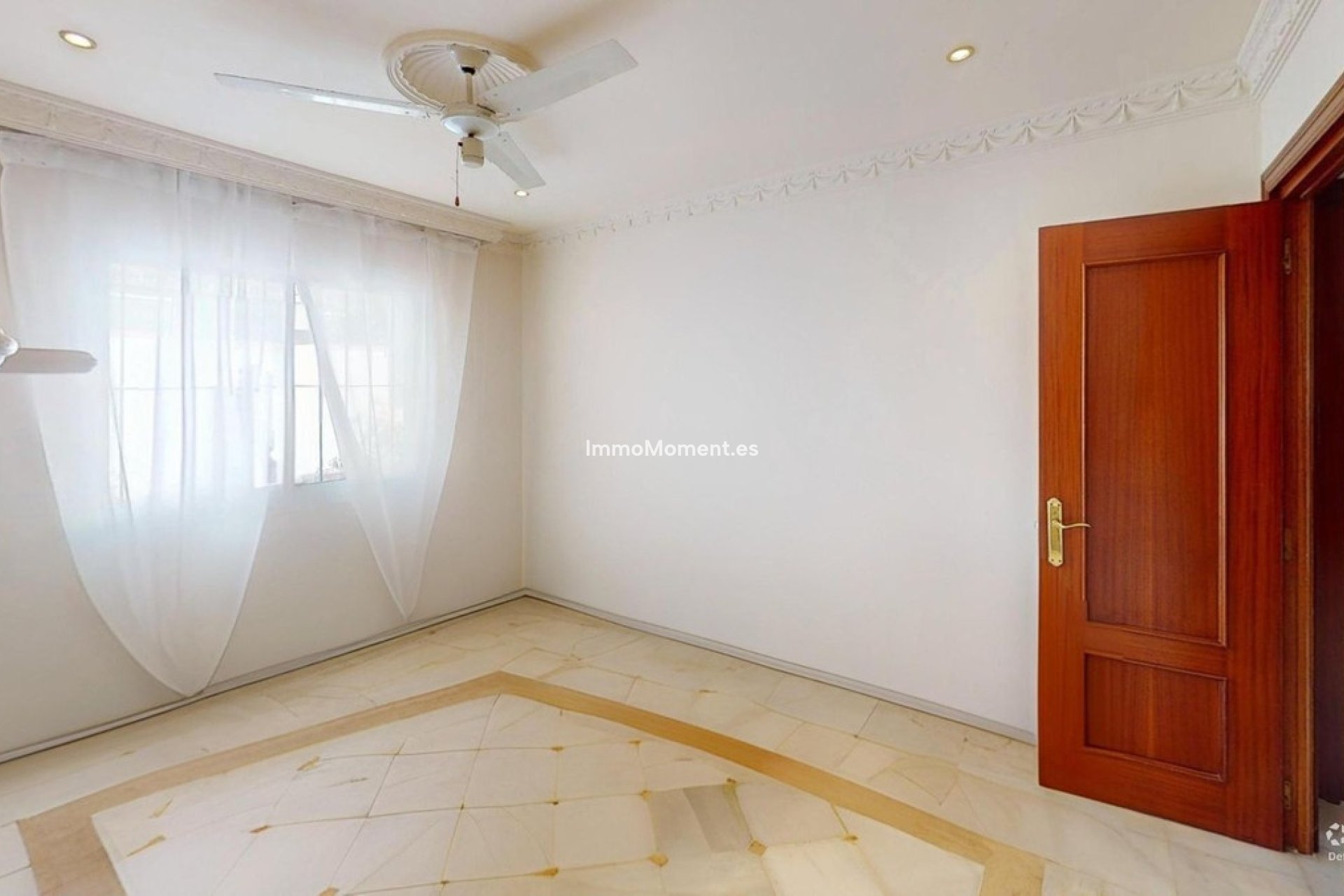 Bestaande woning - Vrijstaande villa - Estepona  - Costalita