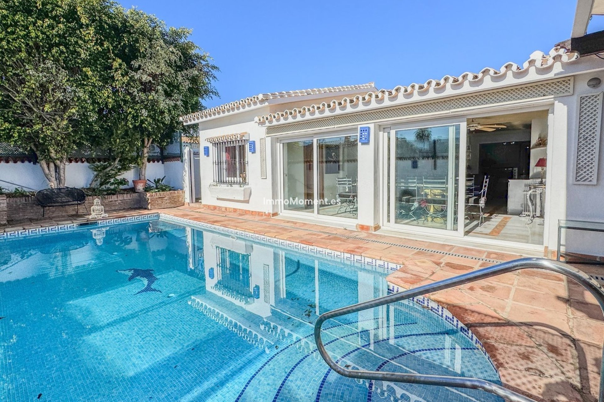 Bestaande woning - Vrijstaande villa - Estepona  - Costalita