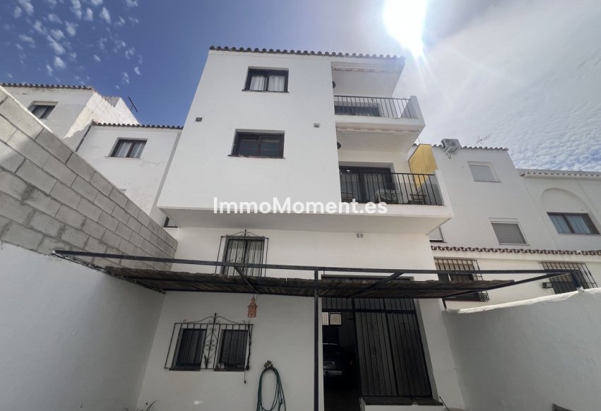 Bestaande woning - Vrijstaande villa - Estepona  - Estepona Centro
