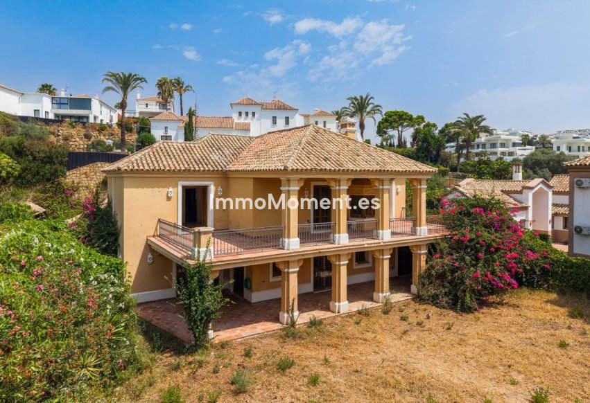 Bestaande woning - Vrijstaande villa - Estepona  - Estepona Centro