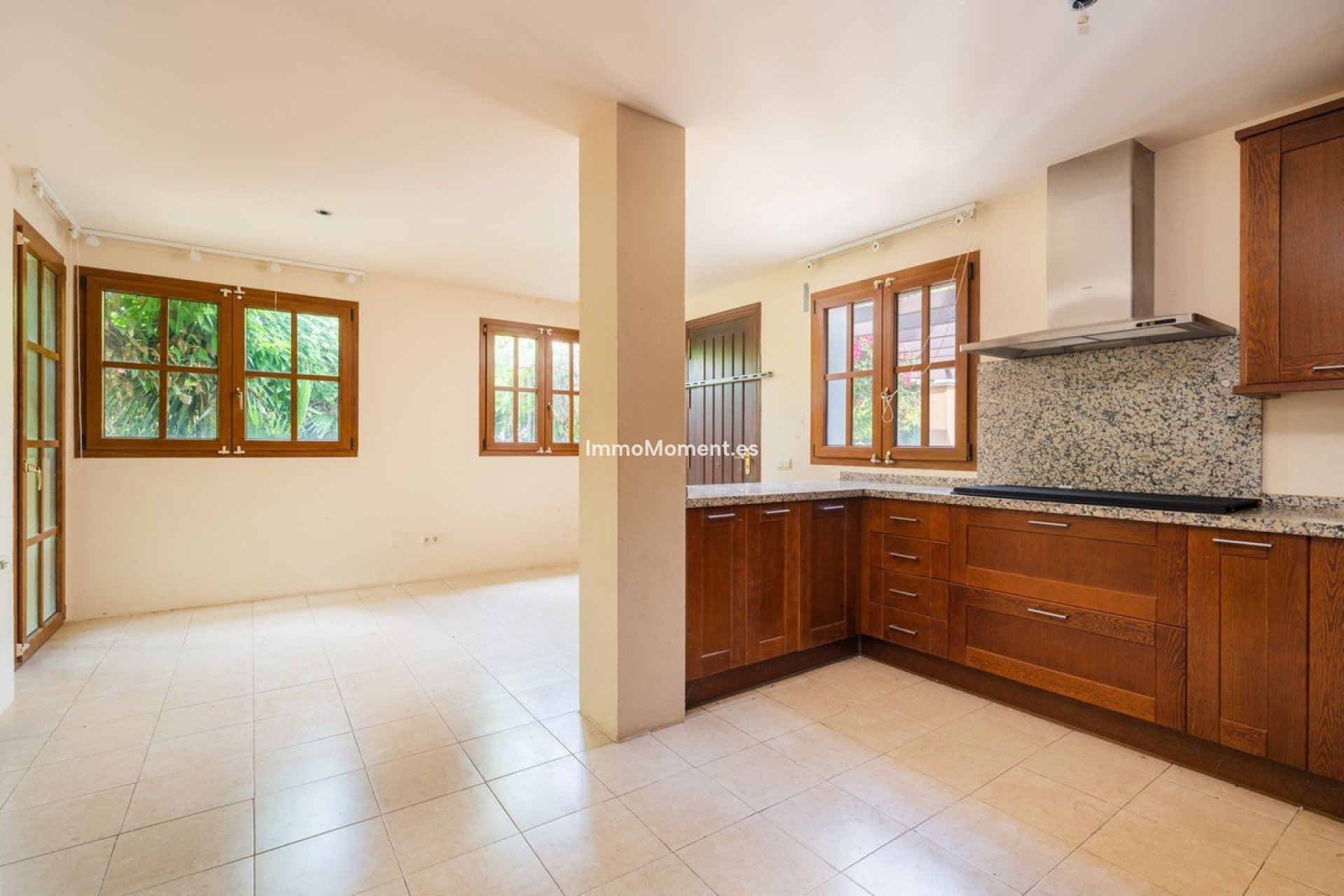 Bestaande woning - Vrijstaande villa - Estepona  - Estepona Centro