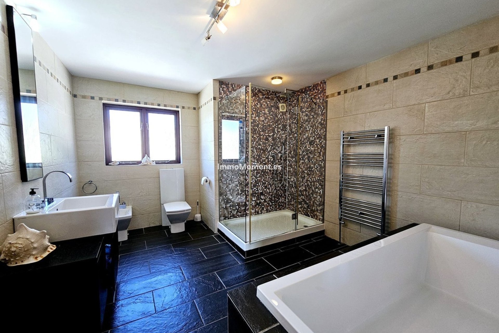 Bestaande woning - Vrijstaande villa - Estepona  - Estepona Centro